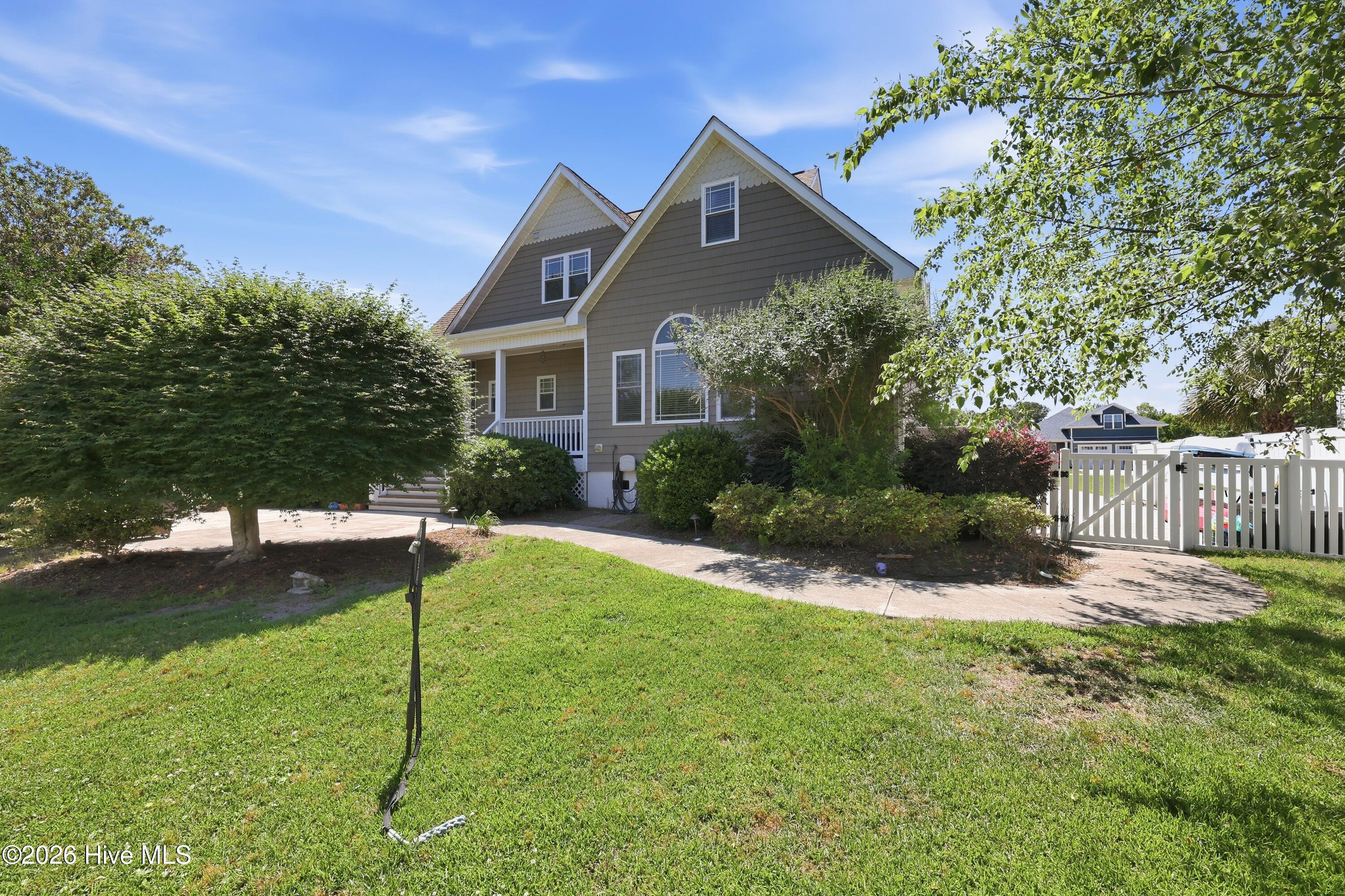 main property photo 24