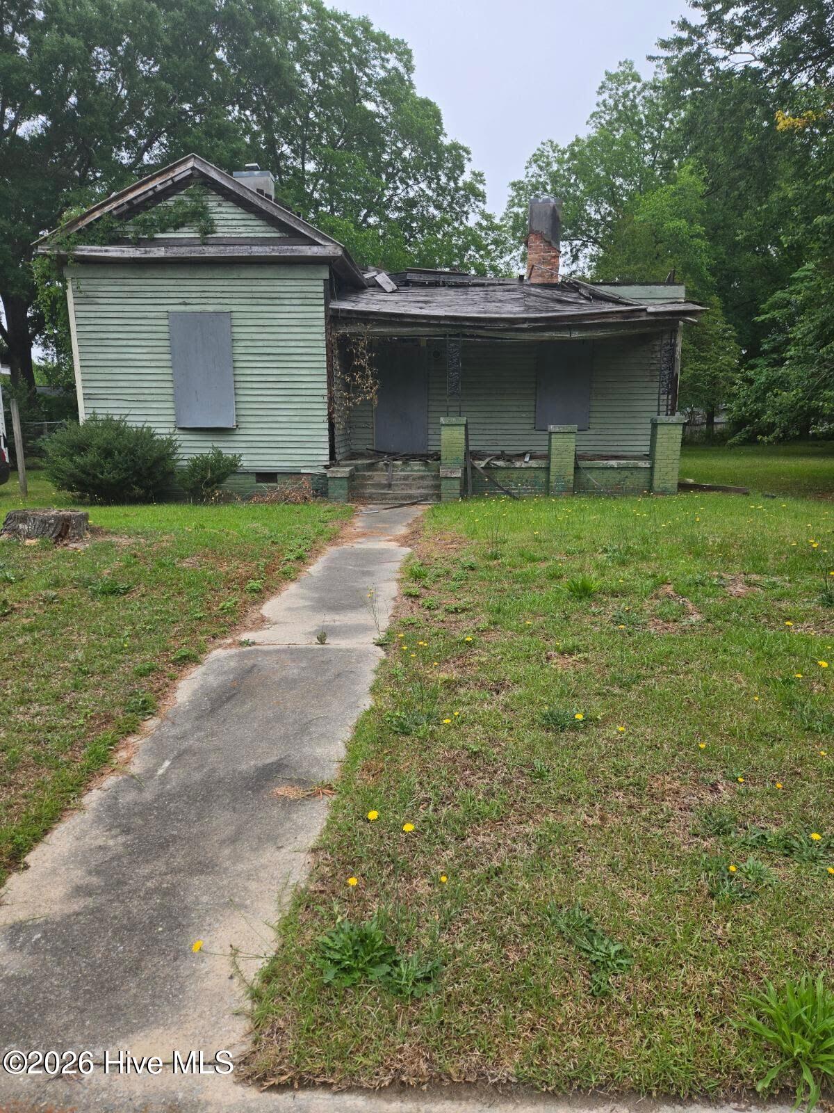main property photo 6