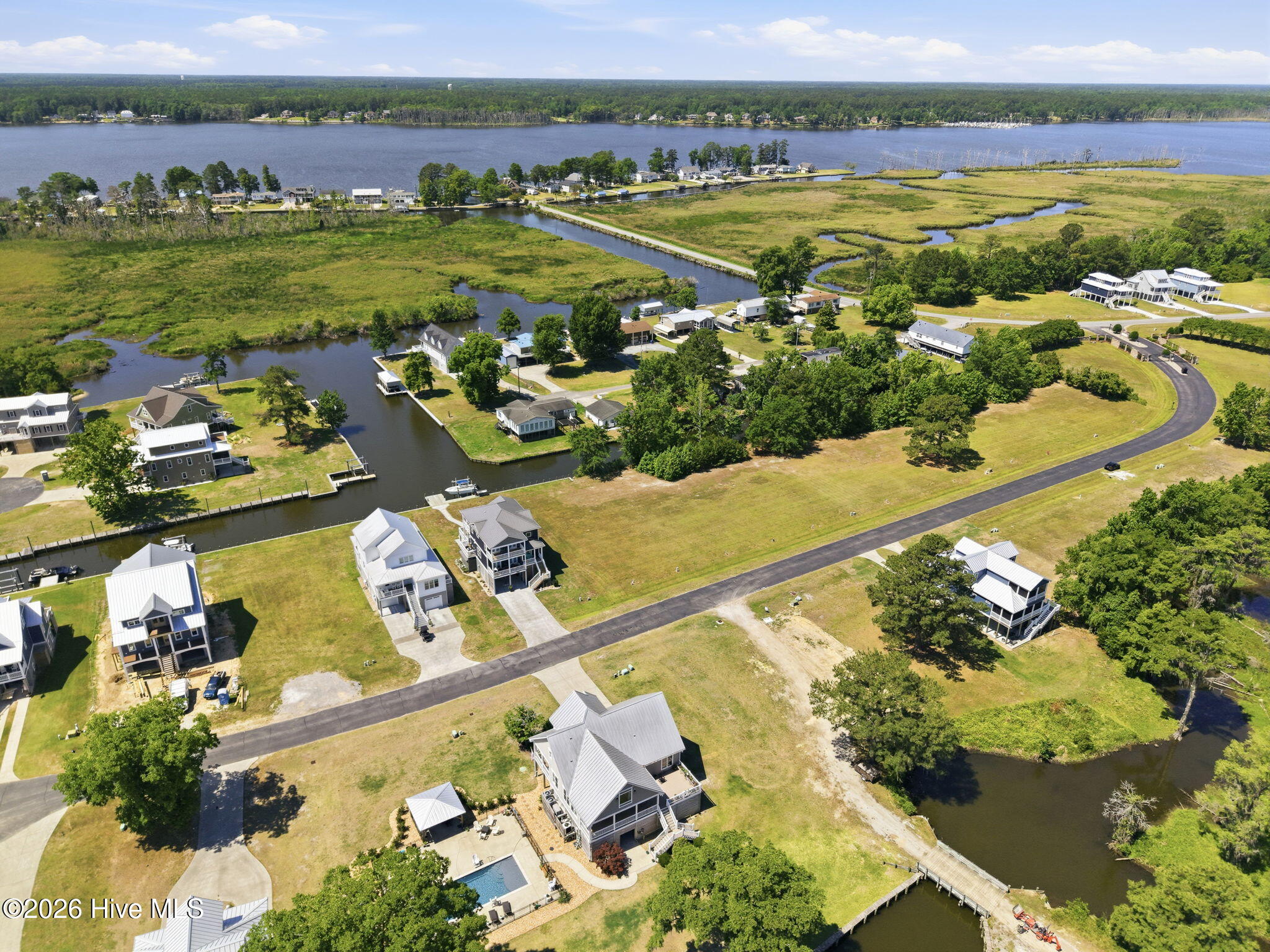 main property photo 12