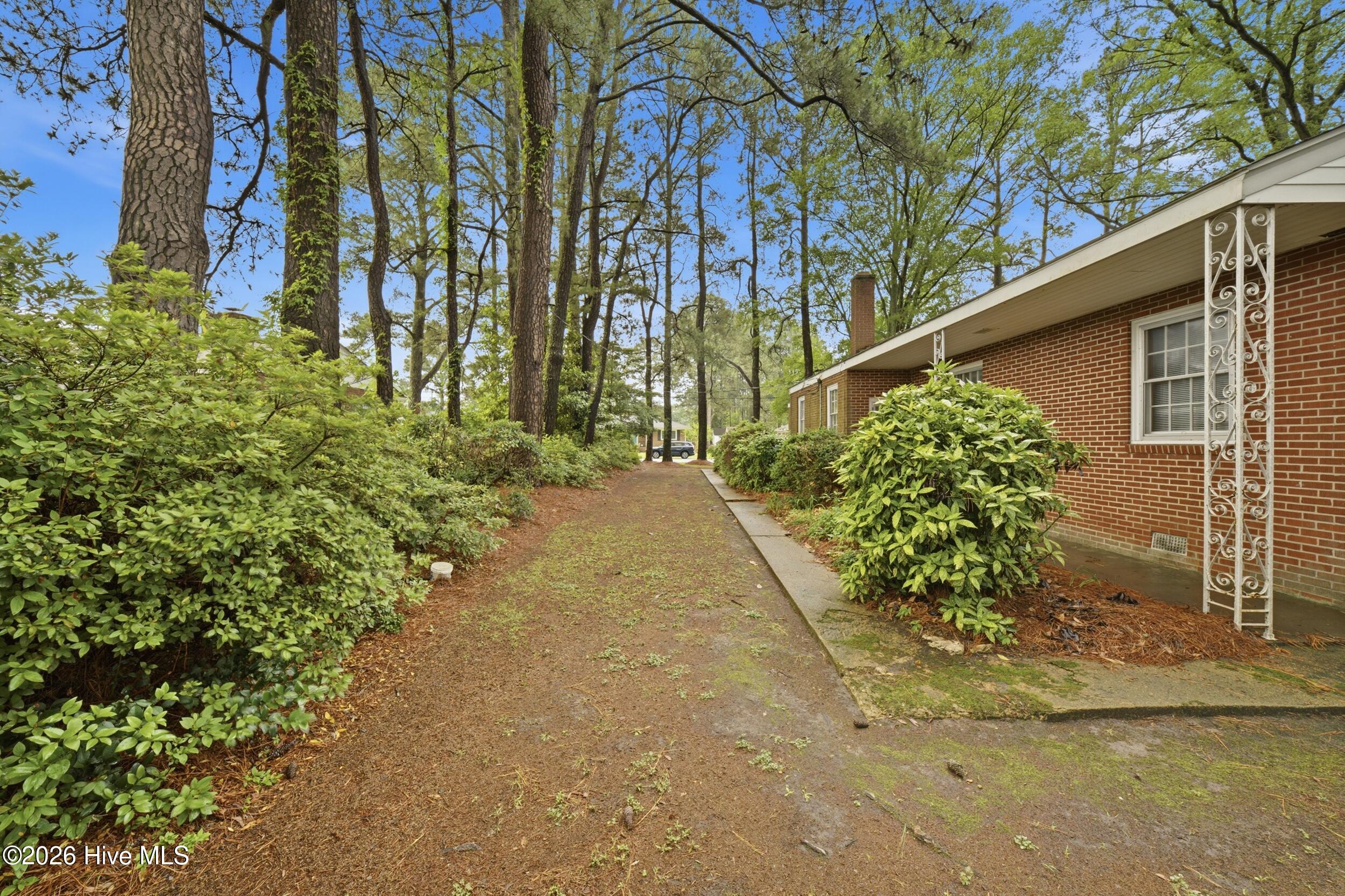 main property photo 31