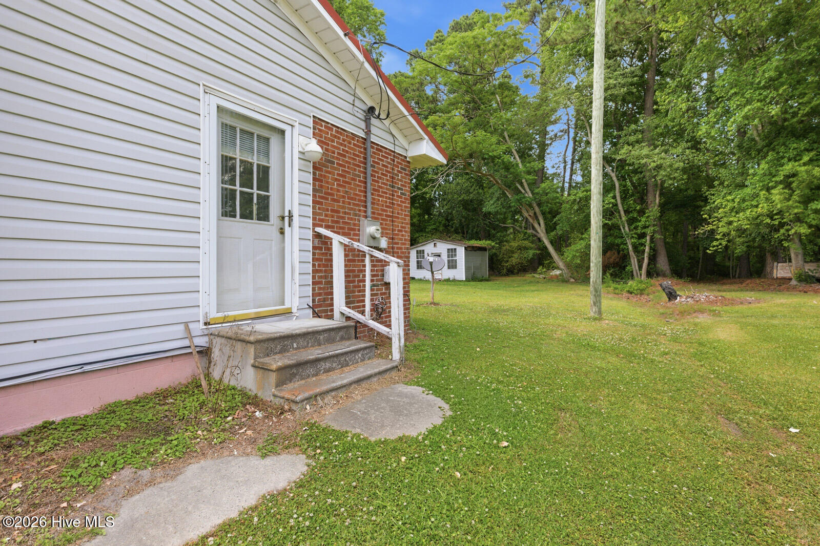 main property photo 20