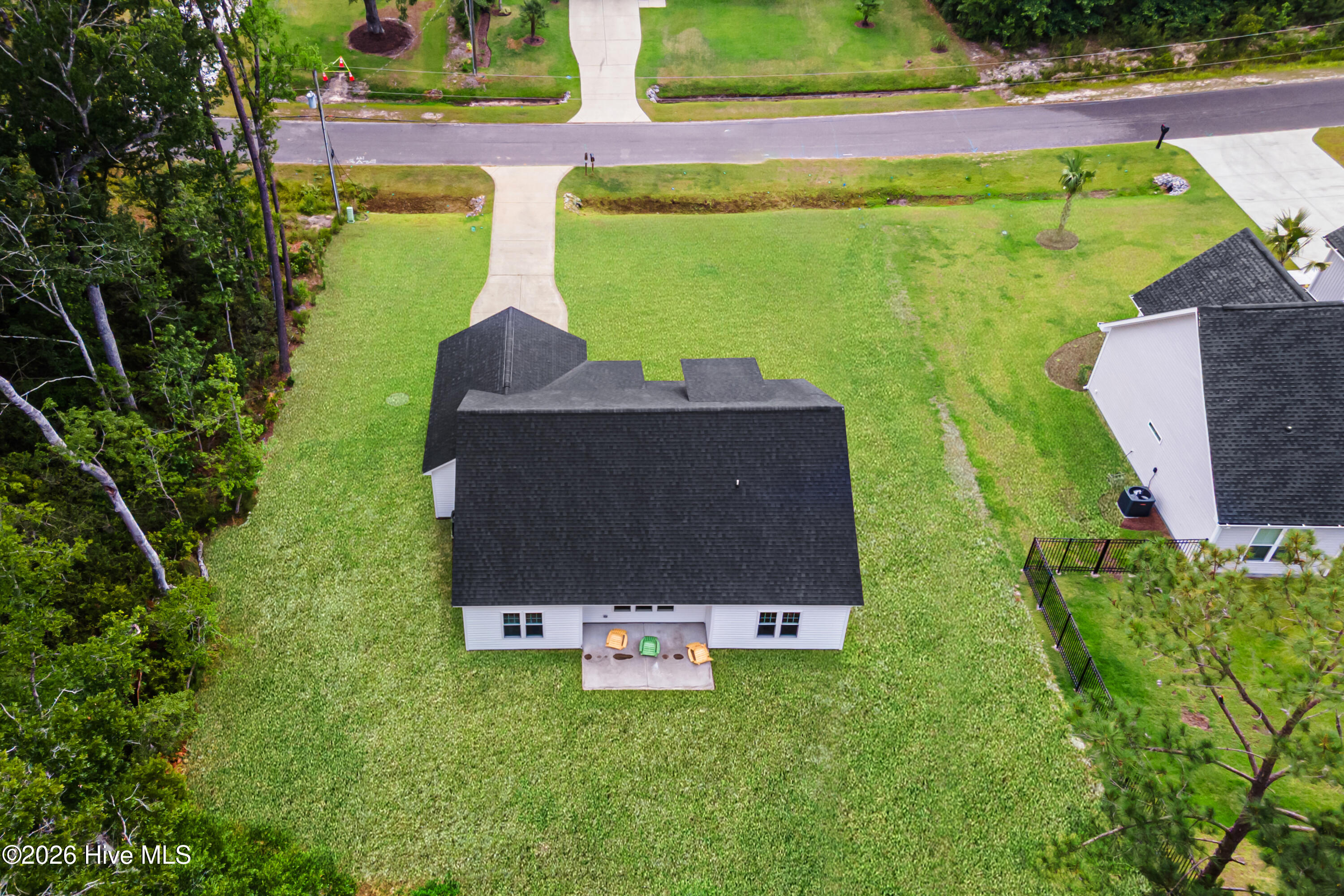 main property photo 34