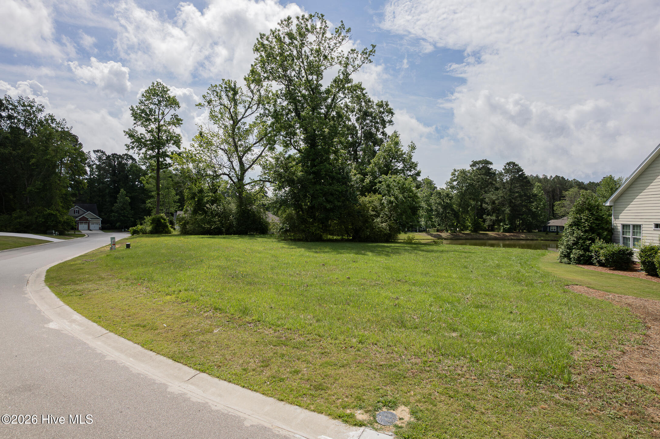 main property photo 6