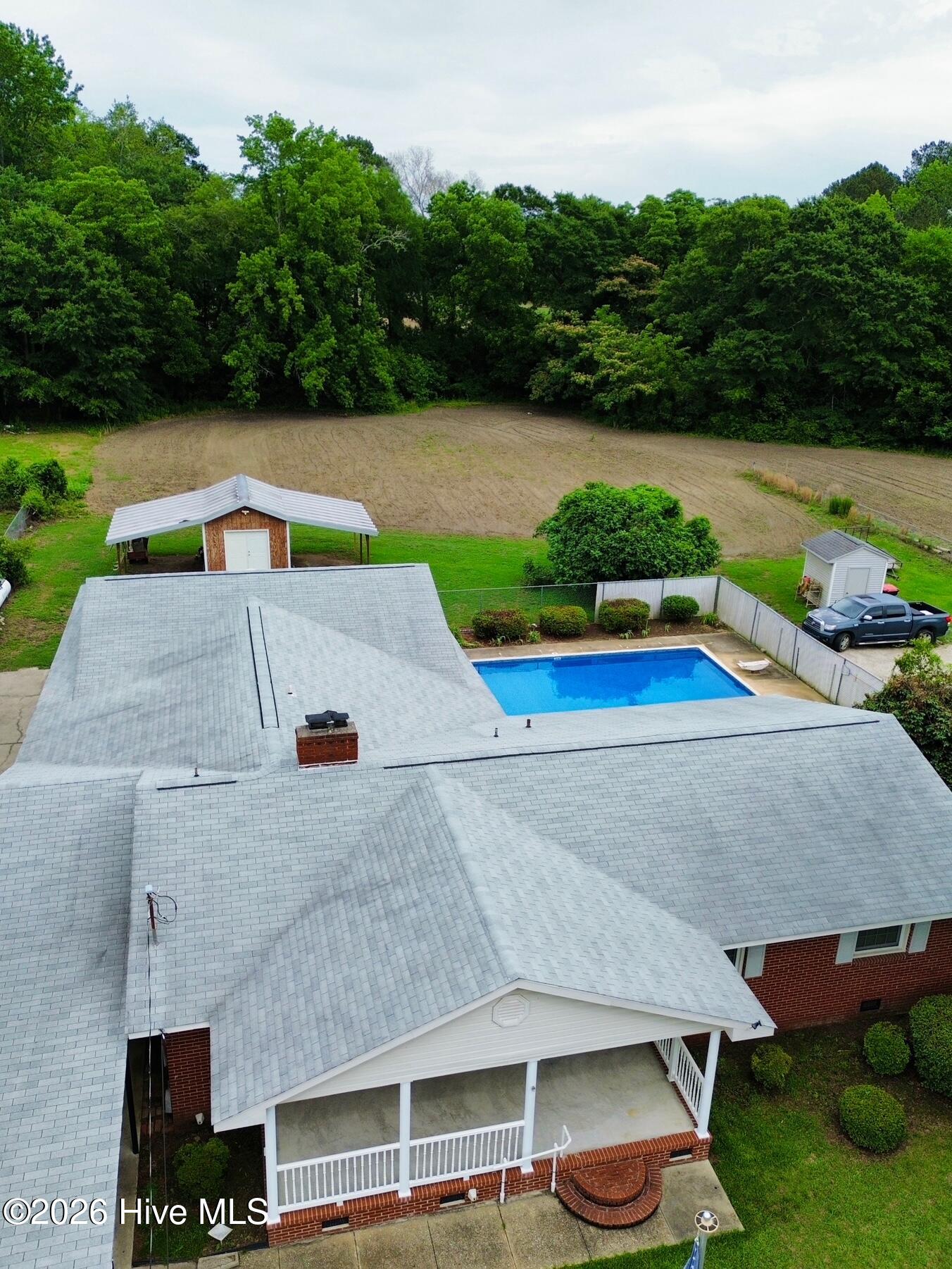 main property photo 47