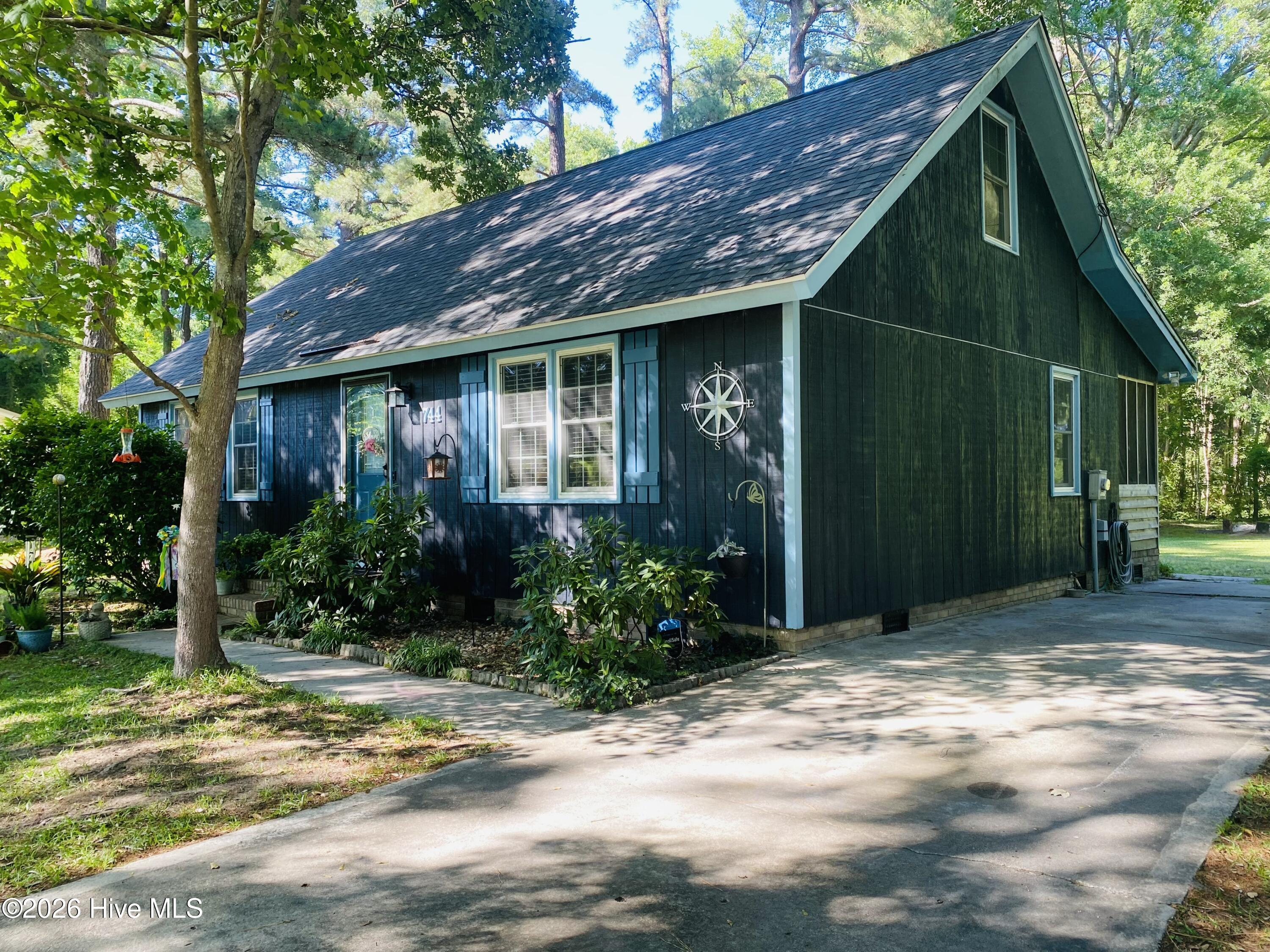 main property photo 4