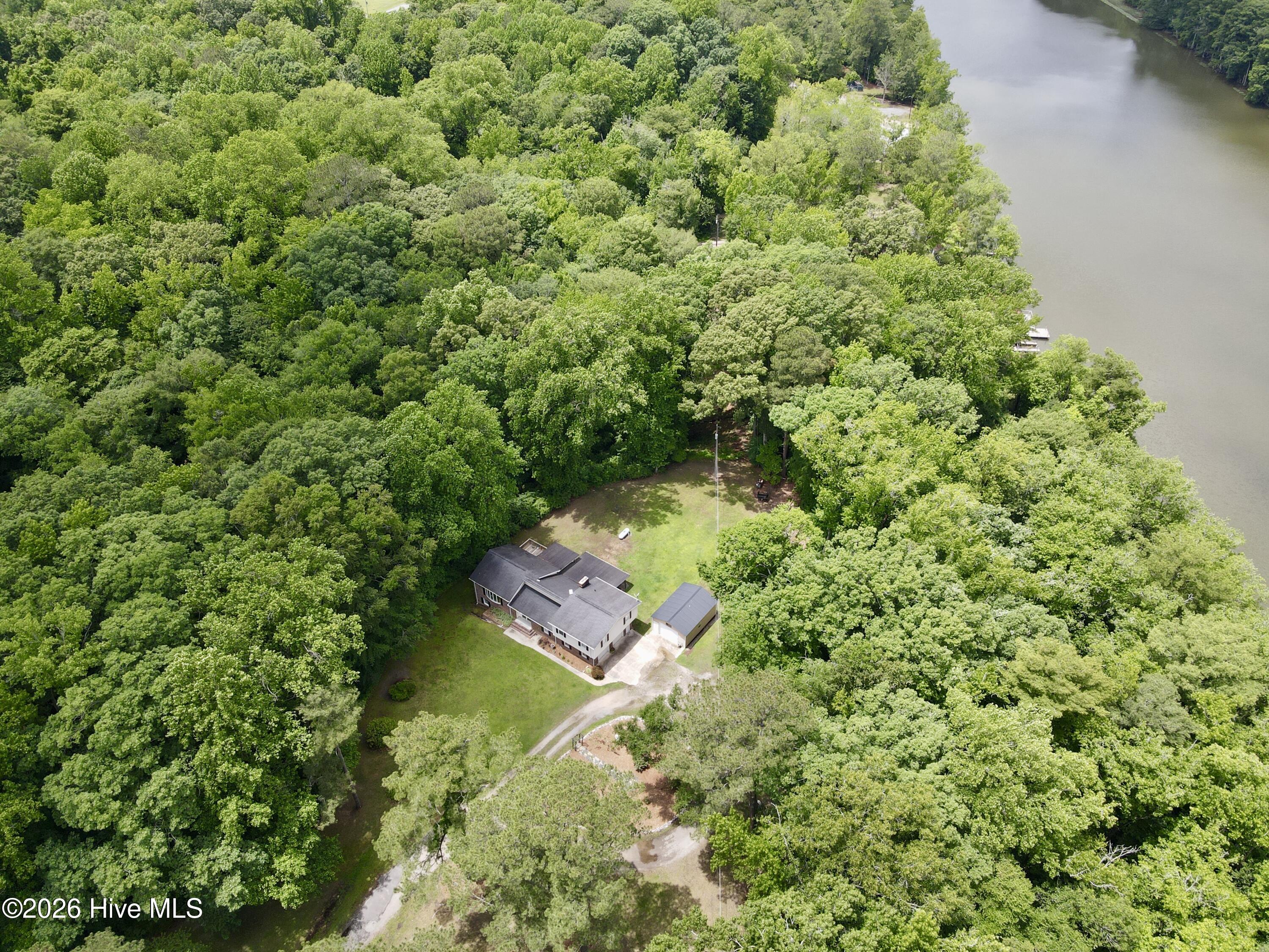 main property photo 24