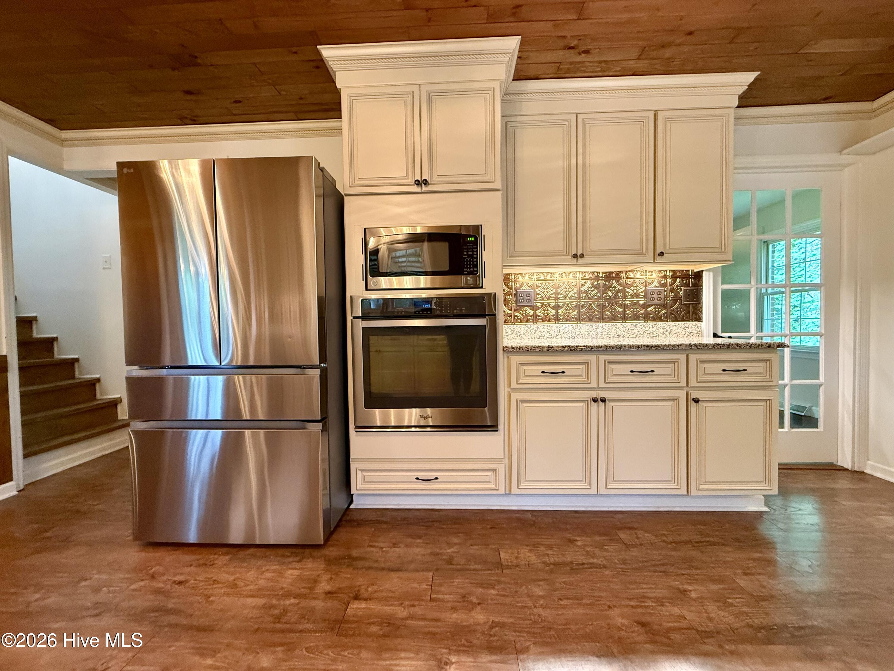 main property photo 51