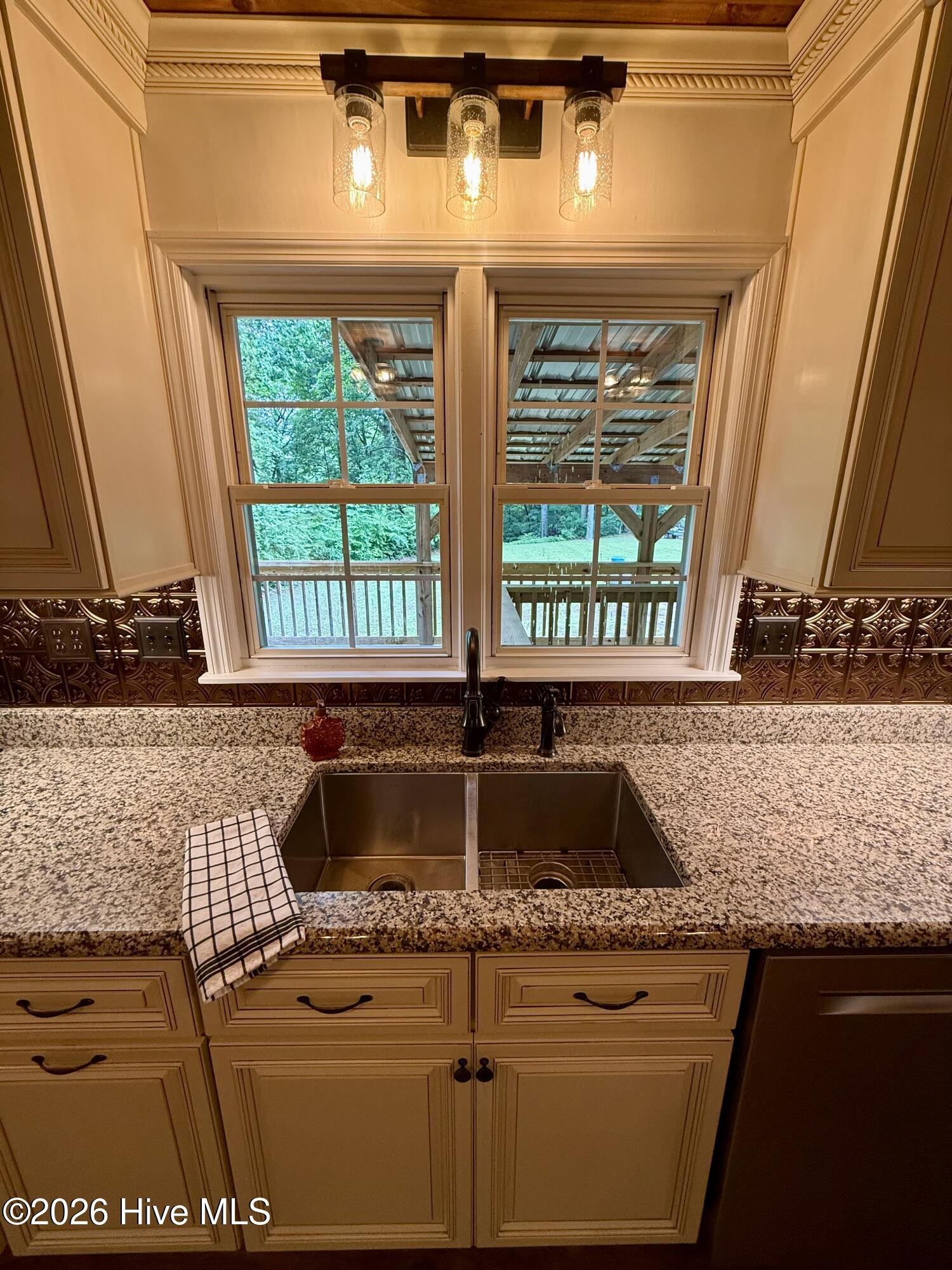 main property photo 54