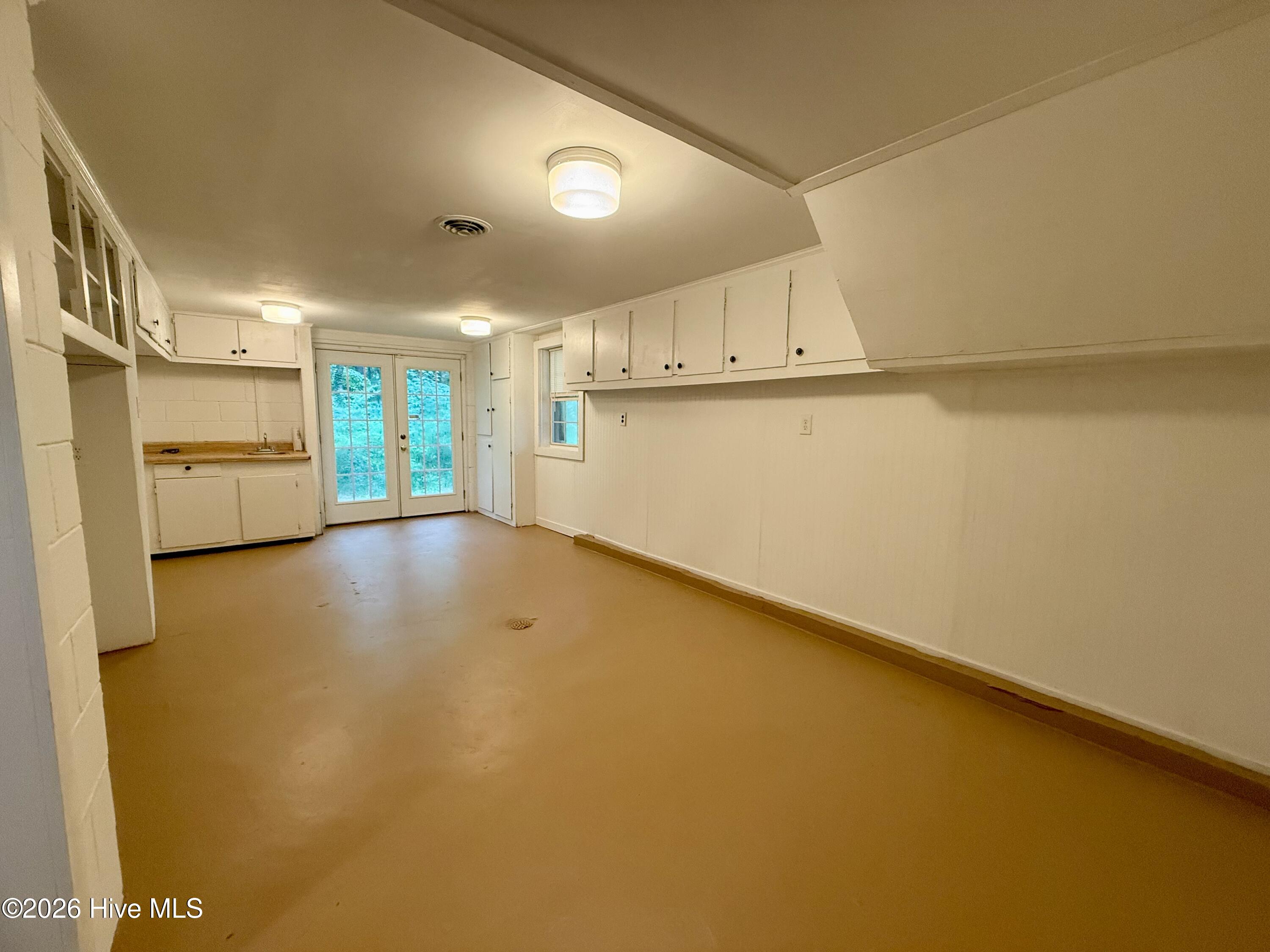 main property photo 70