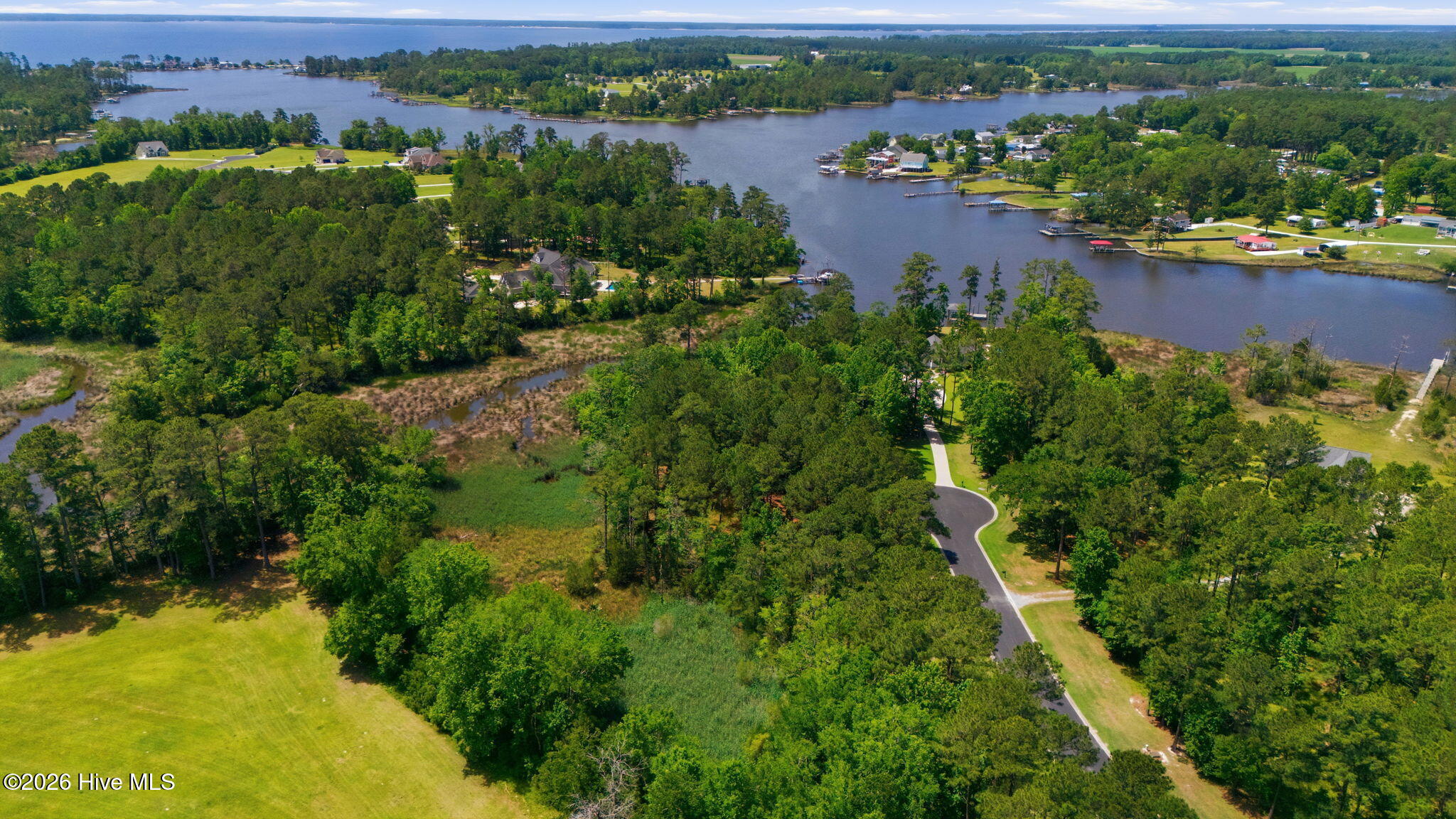 main property photo 19