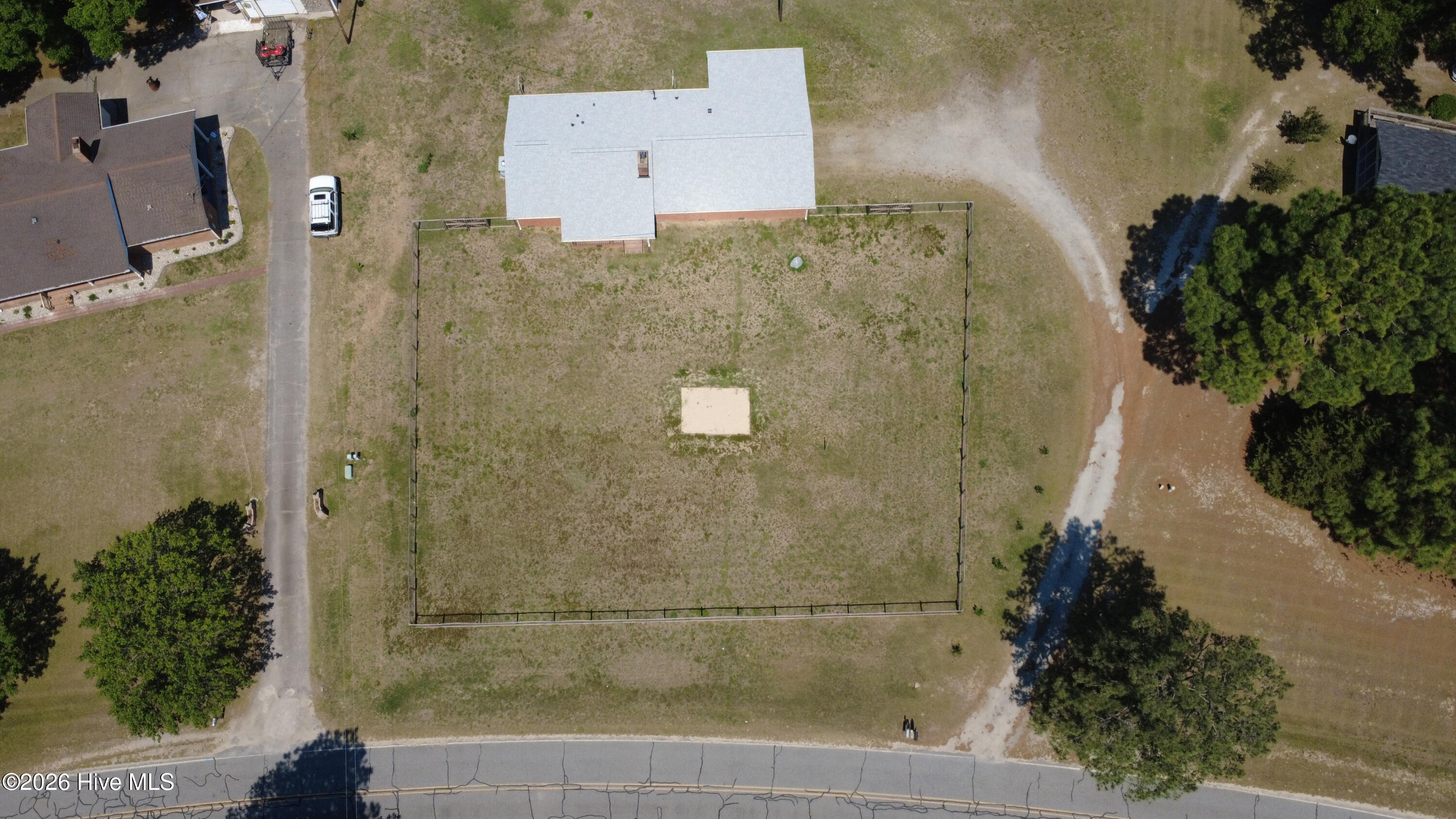 main property photo 36