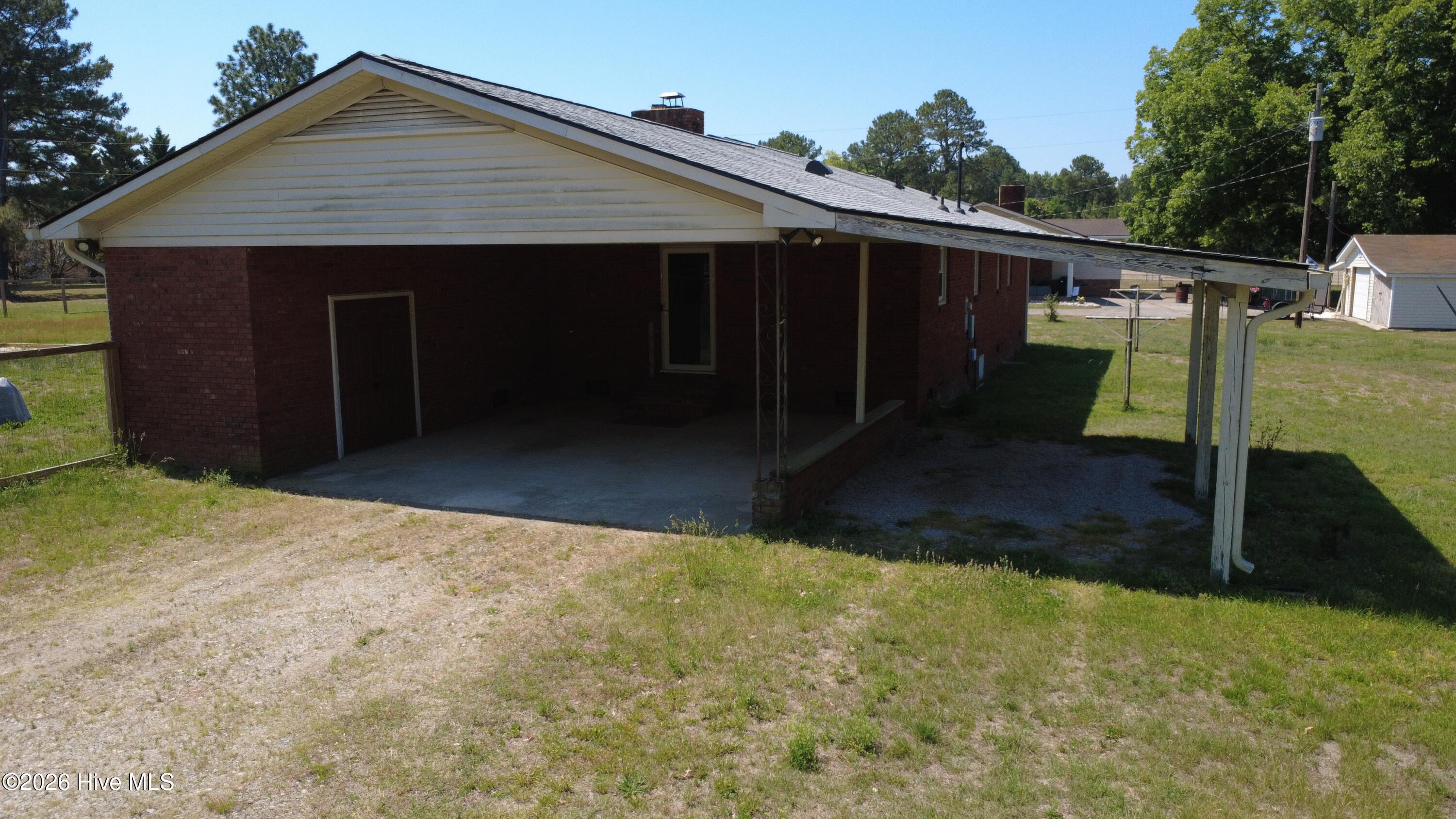 main property photo 7