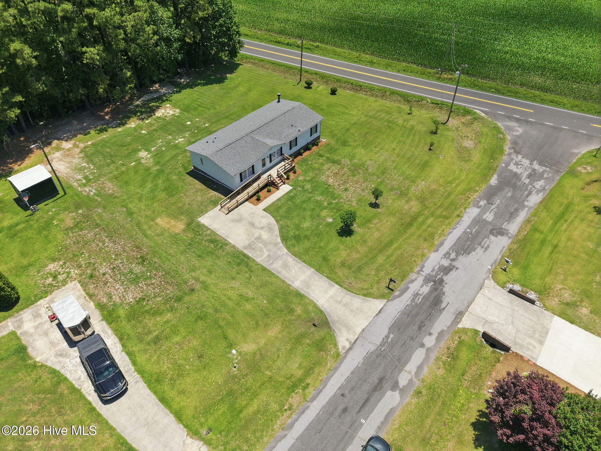main property photo 40