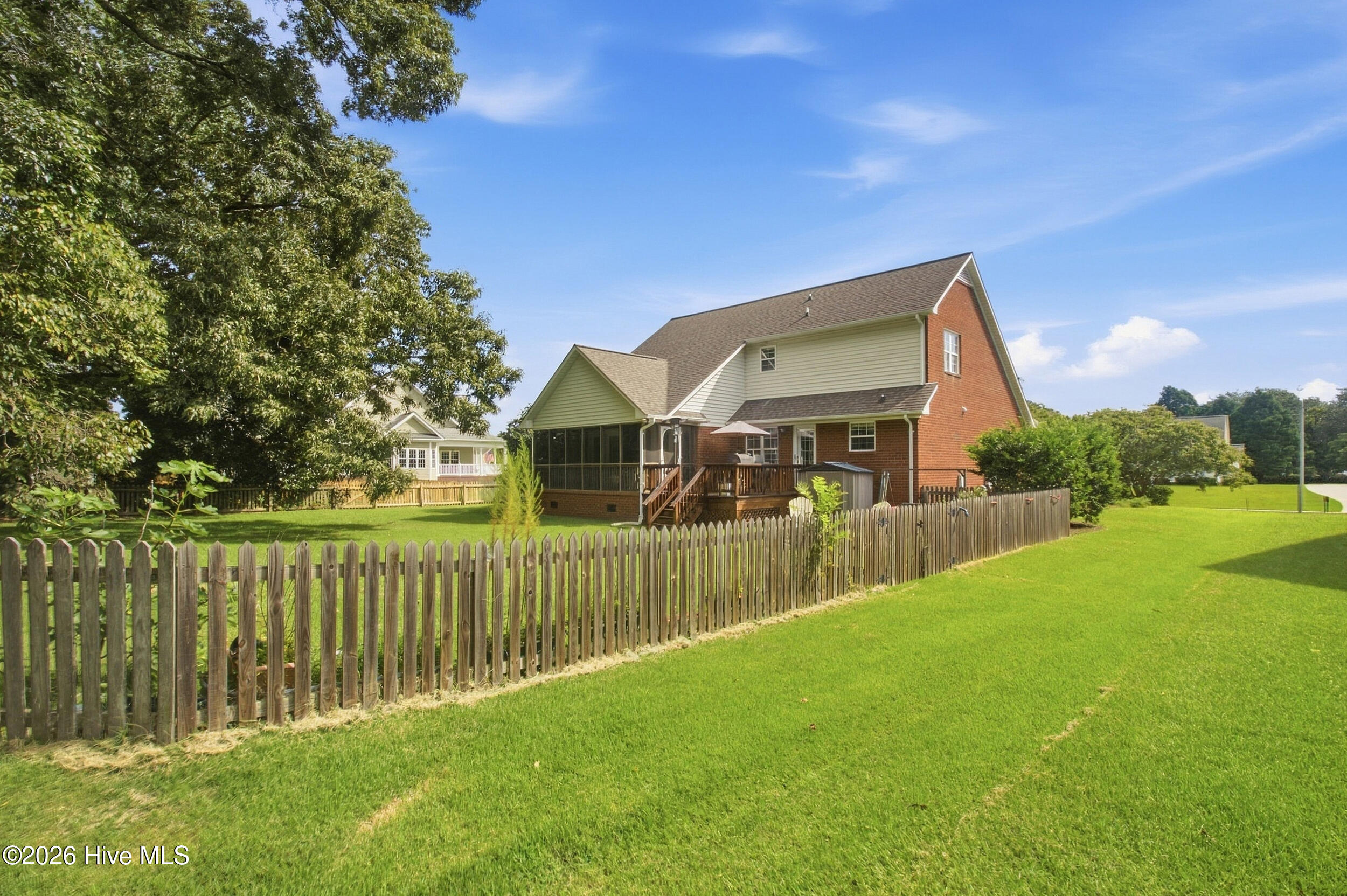 main property photo 50