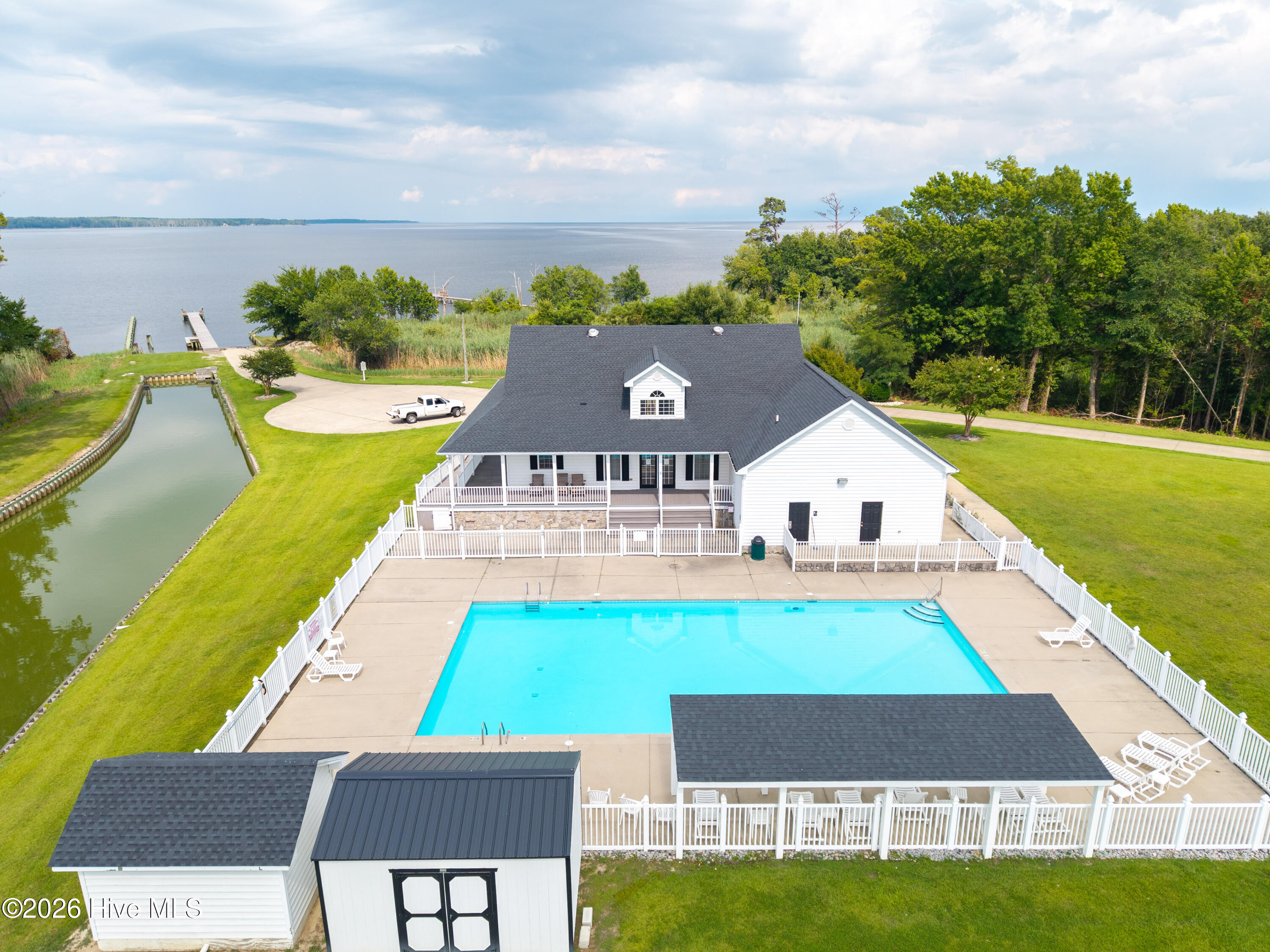 main property photo 62