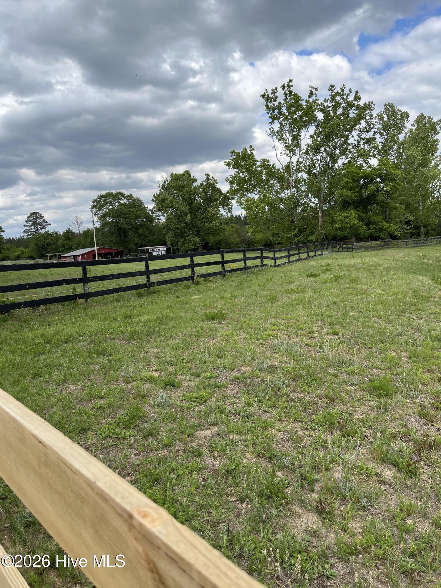main property photo 28