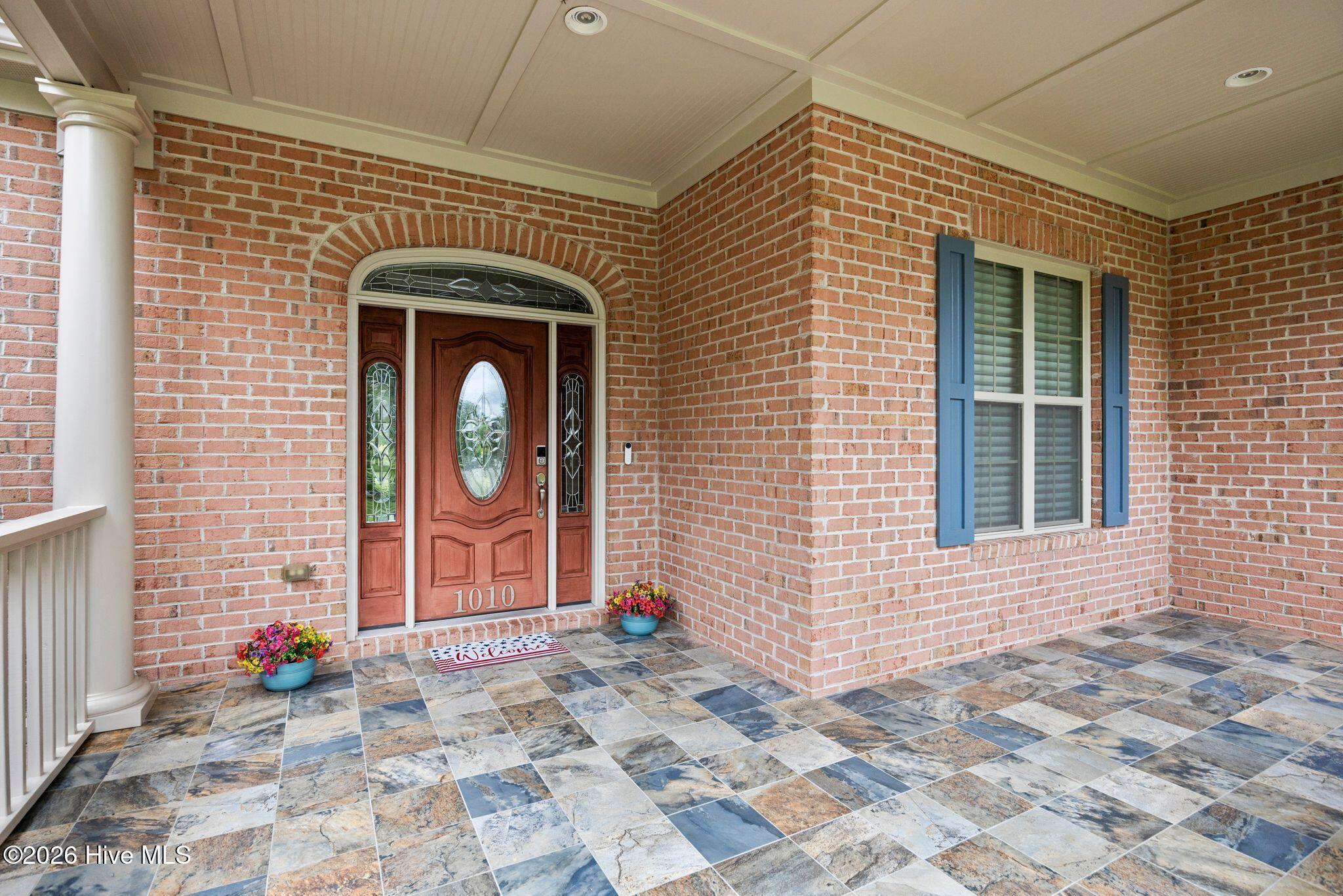 main property photo 10