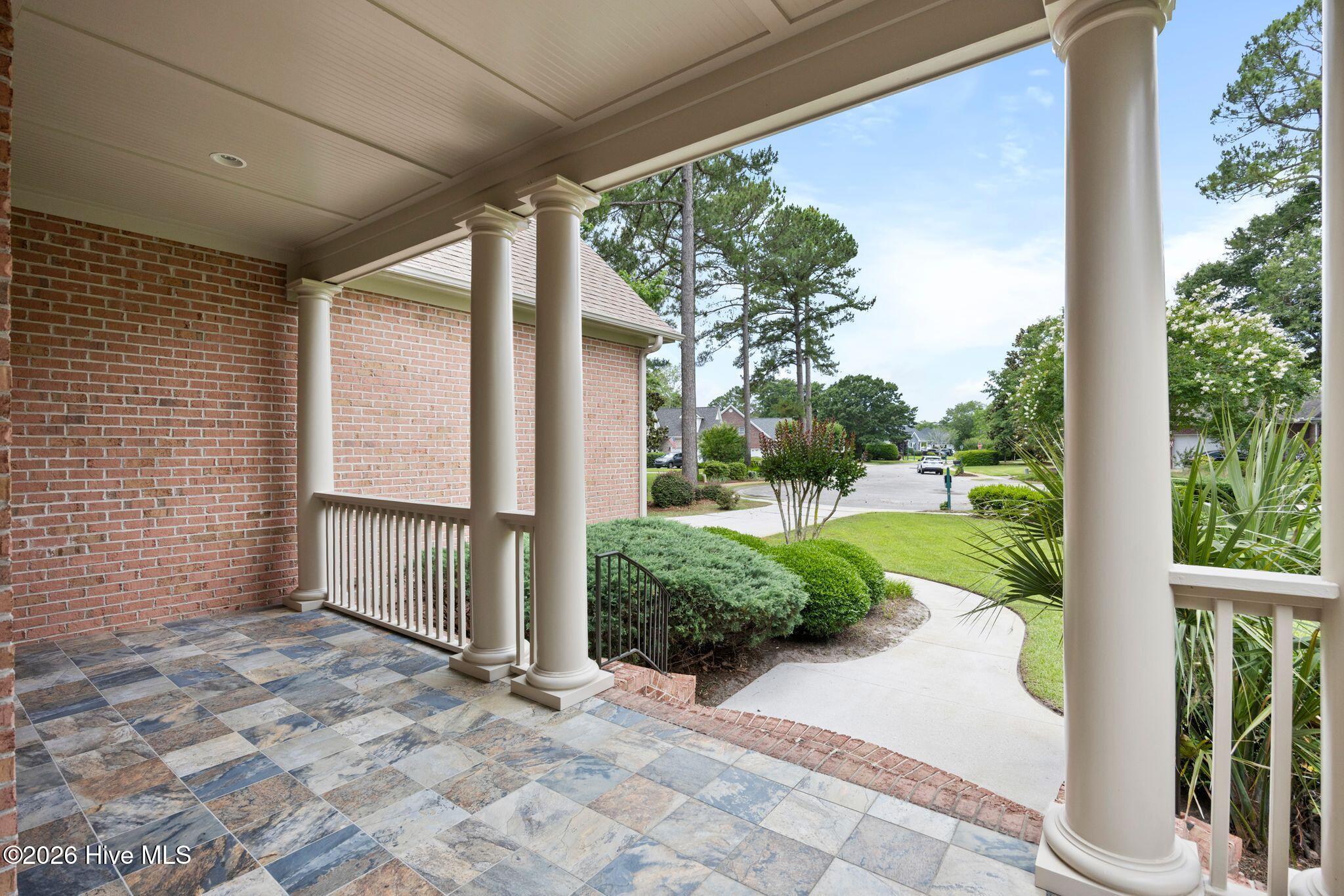 main property photo 9