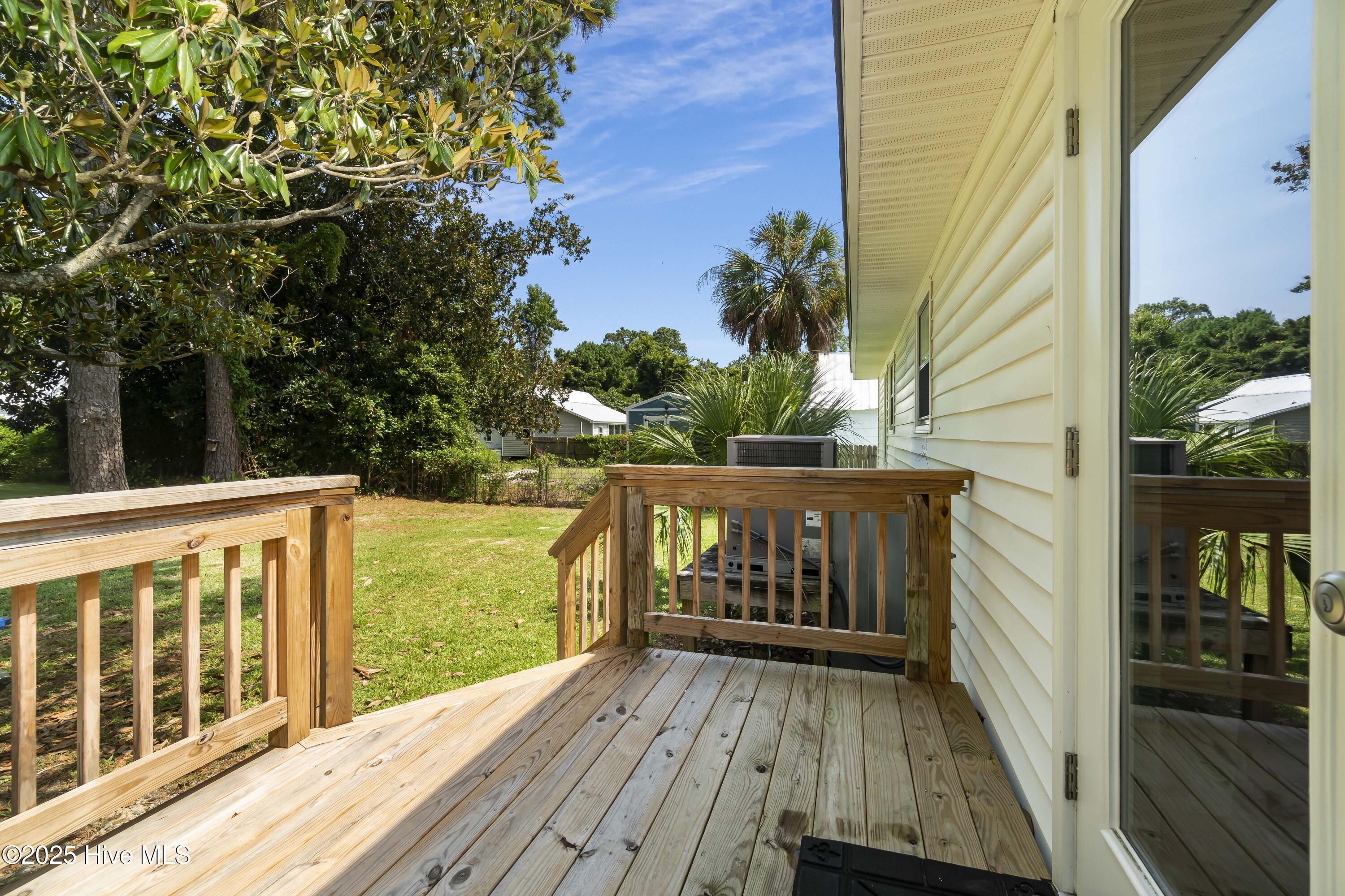 main property photo 15
