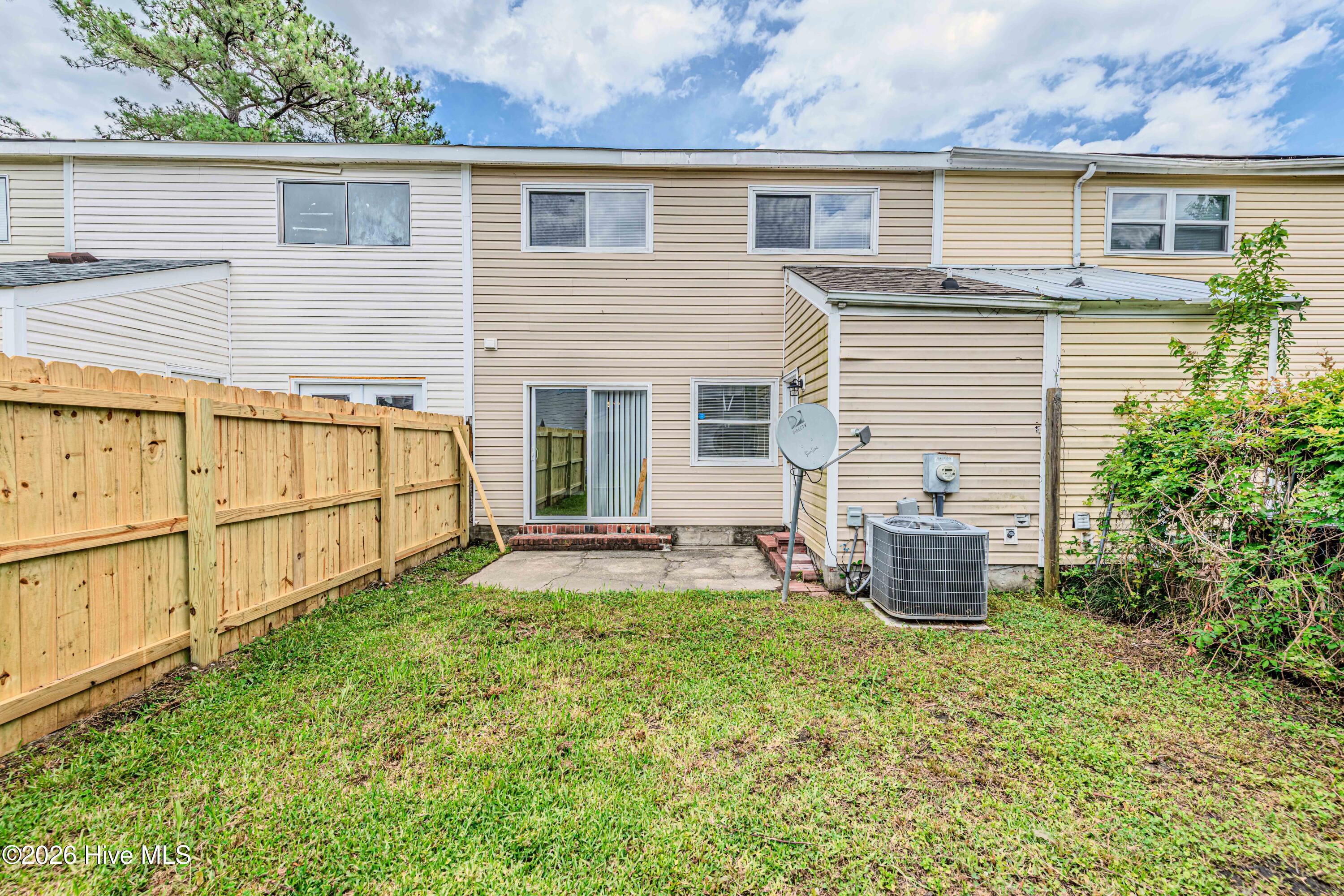 main property photo 50