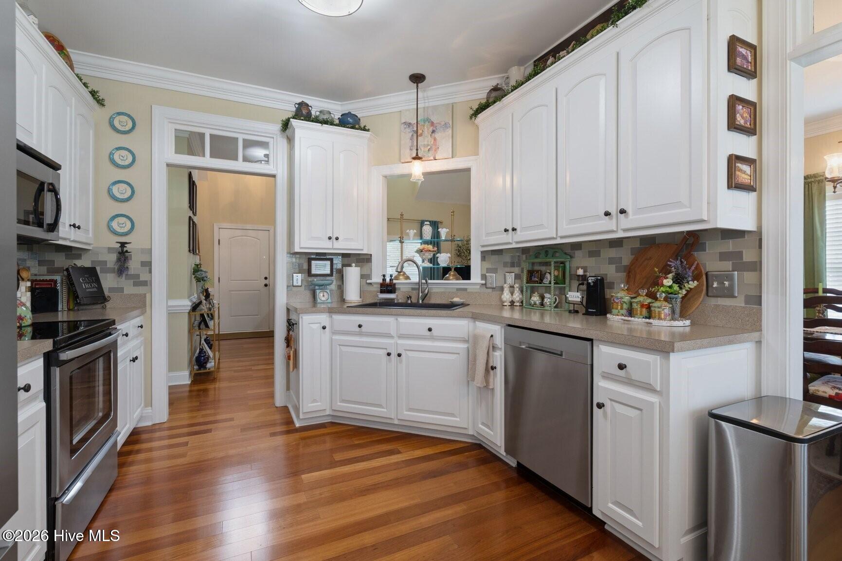 main property photo 23