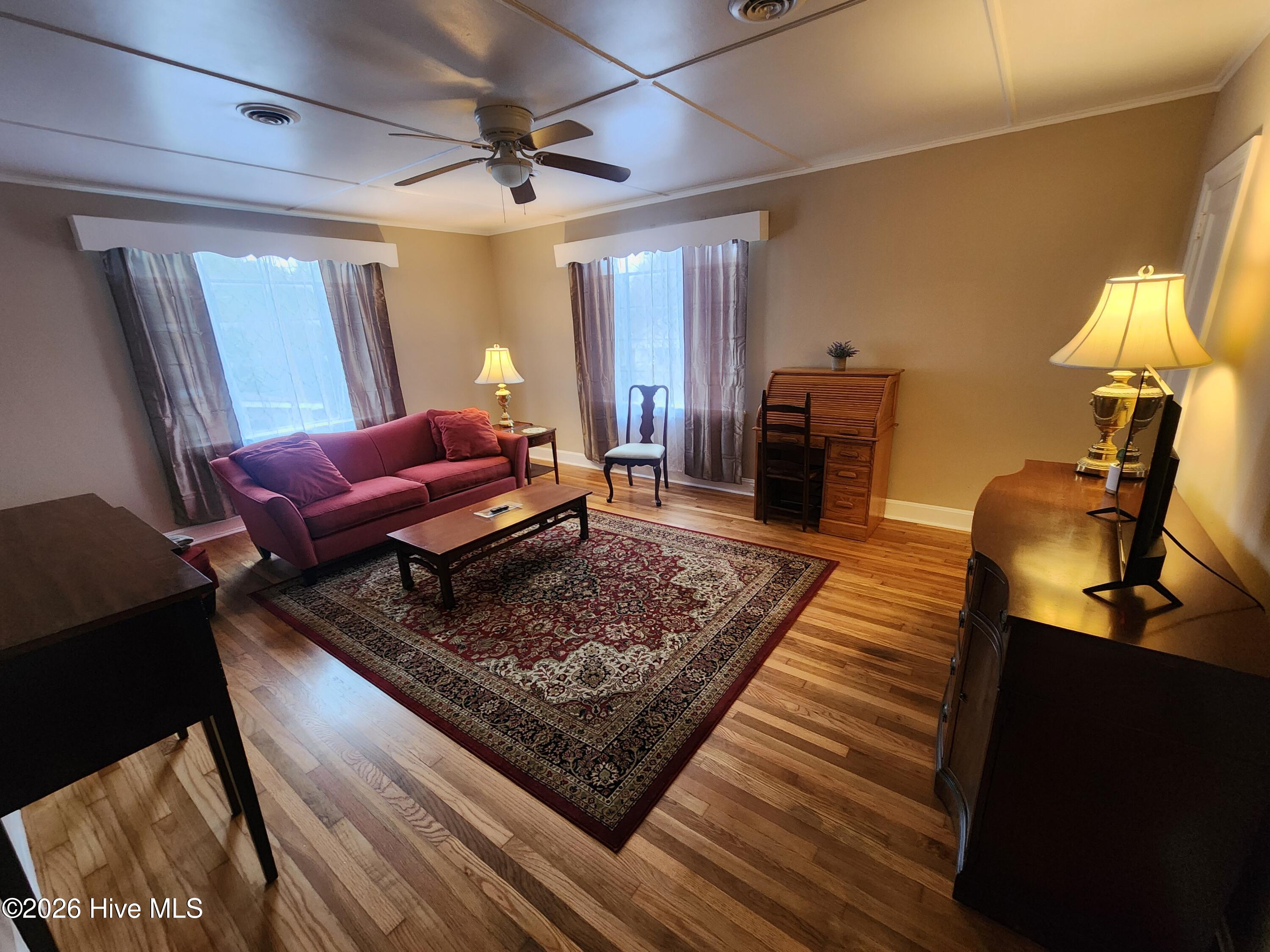 main property photo 15