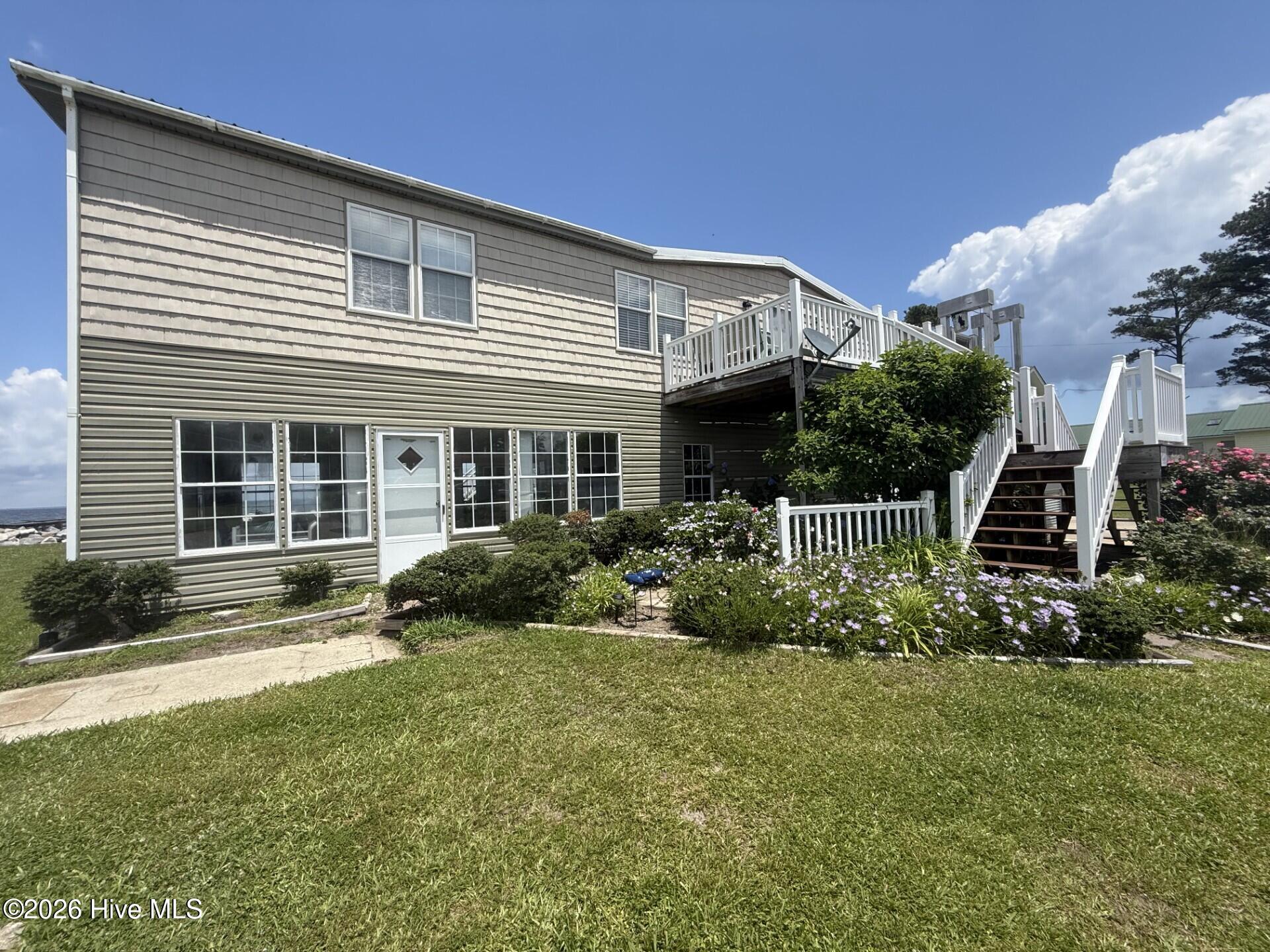 main property photo 8