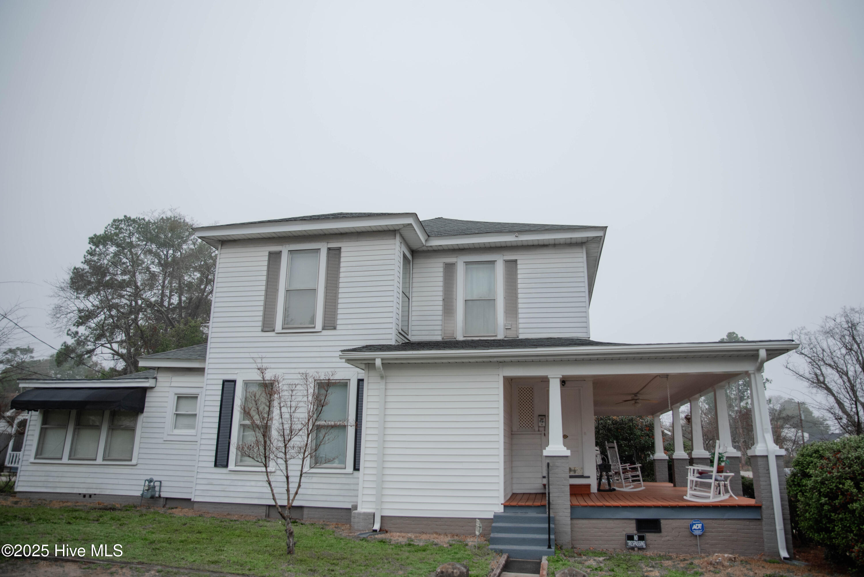 main property photo 44