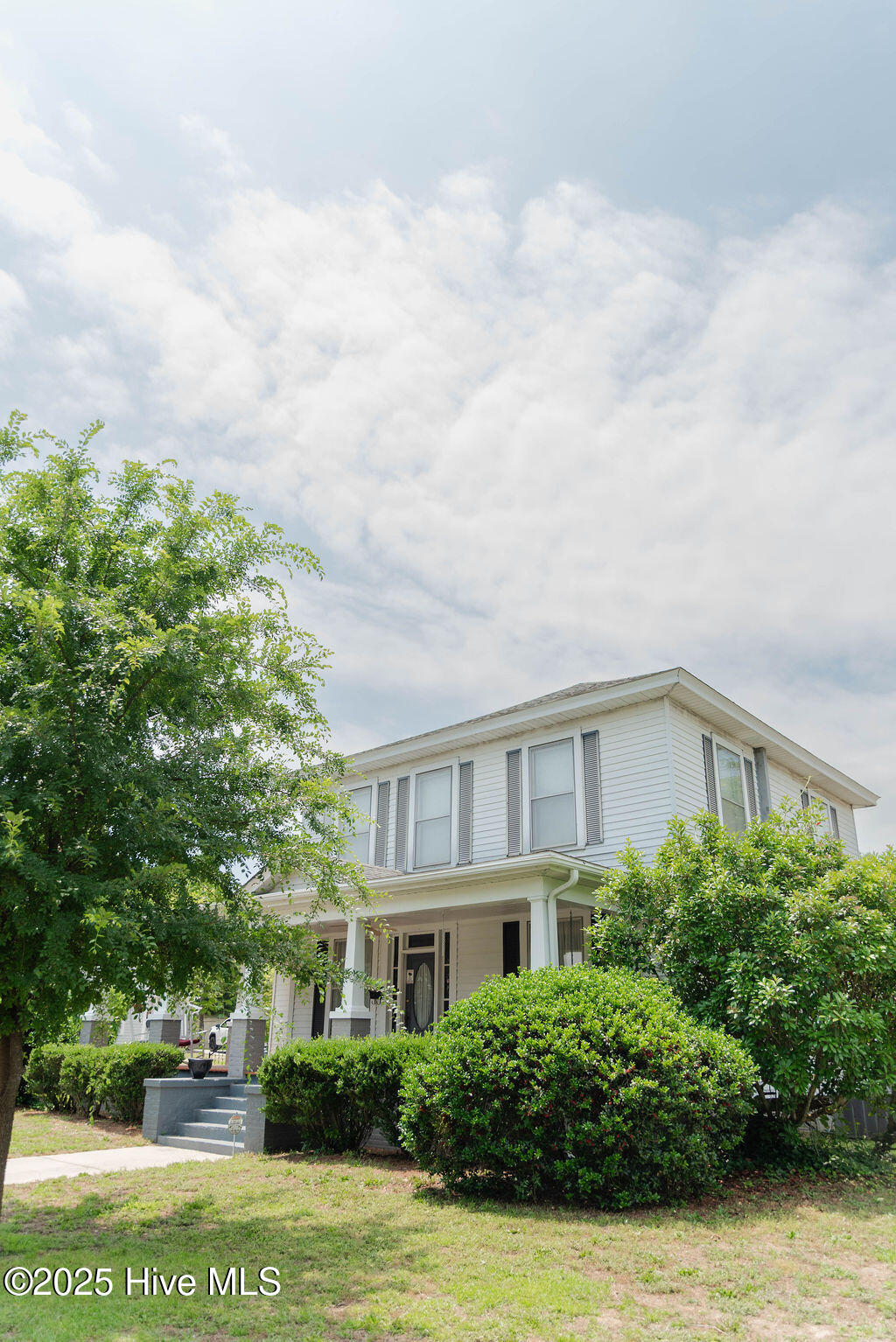 main property photo 75