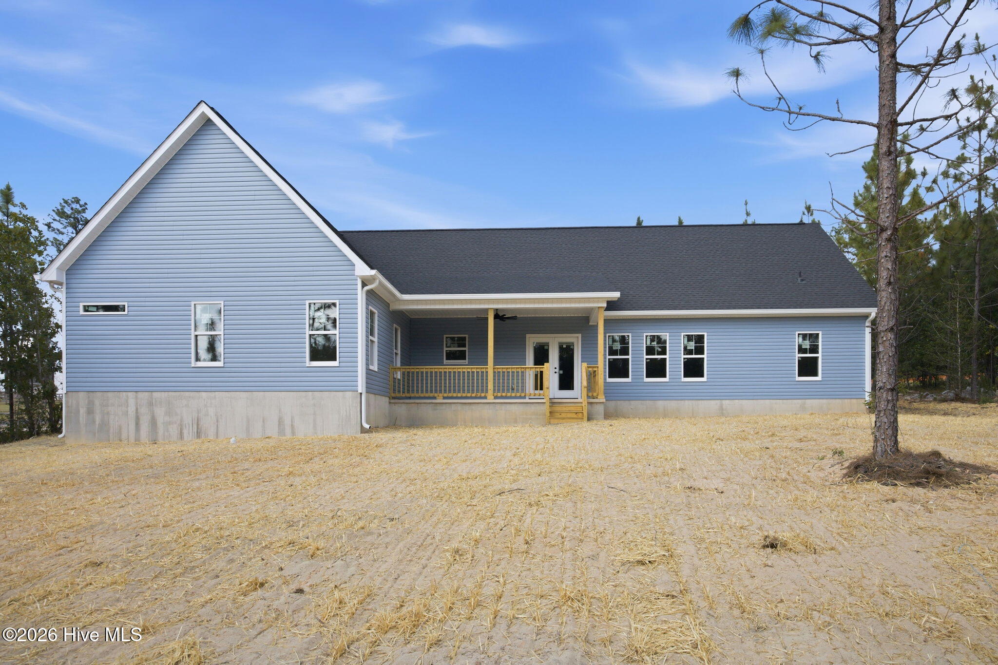 main property photo 40