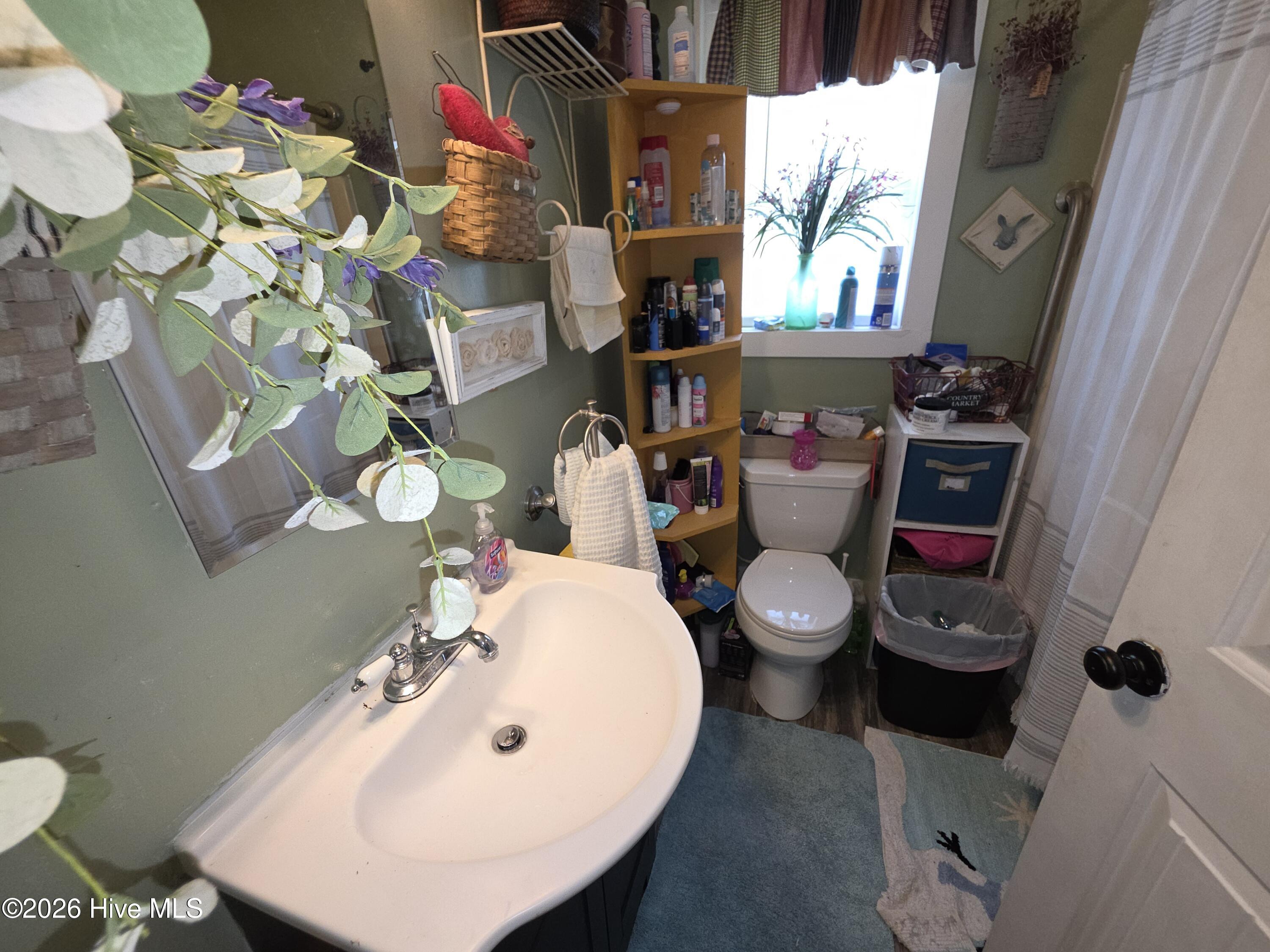 main property photo 17