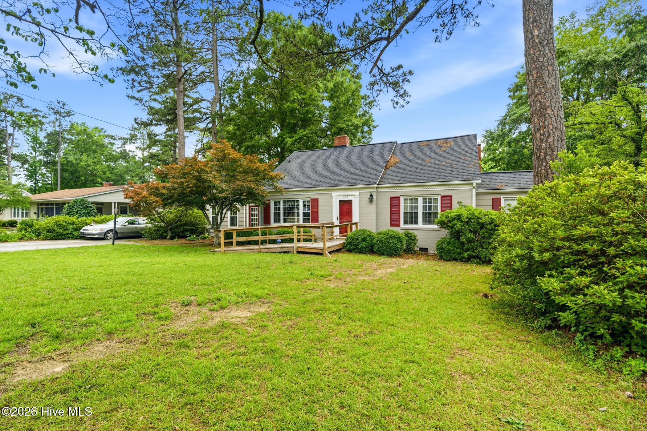 main property photo 31