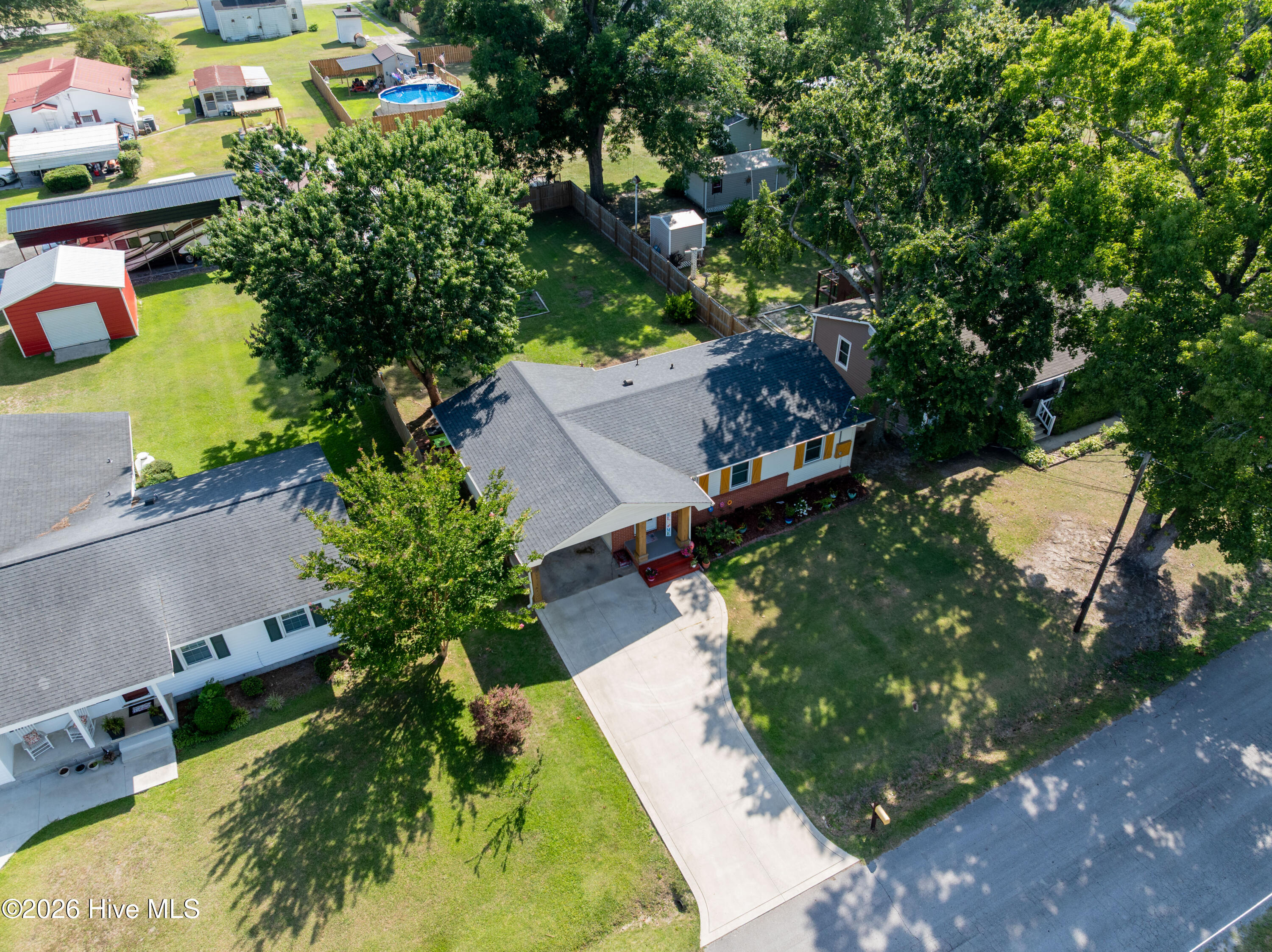 main property photo 4
