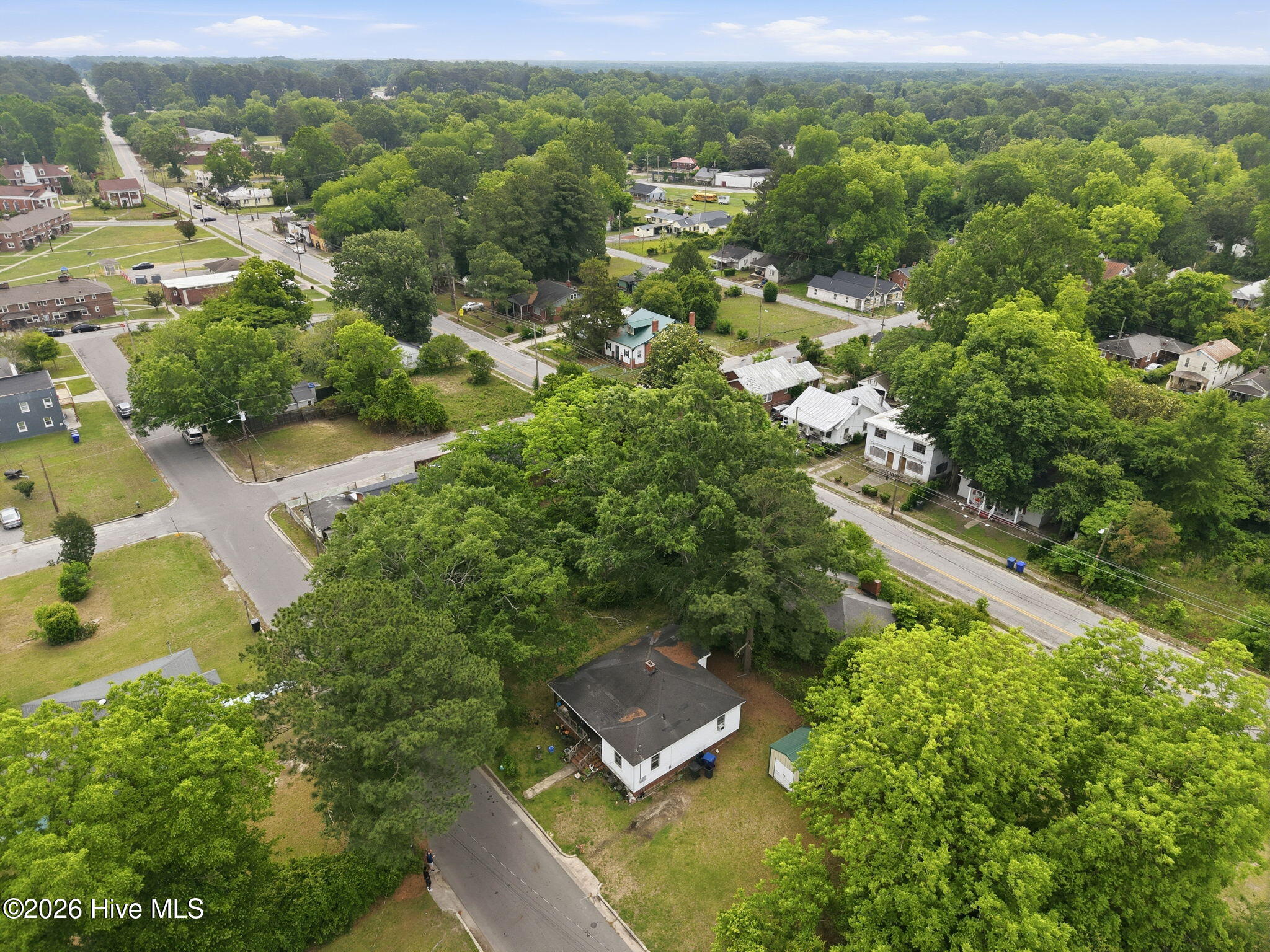 main property photo 10