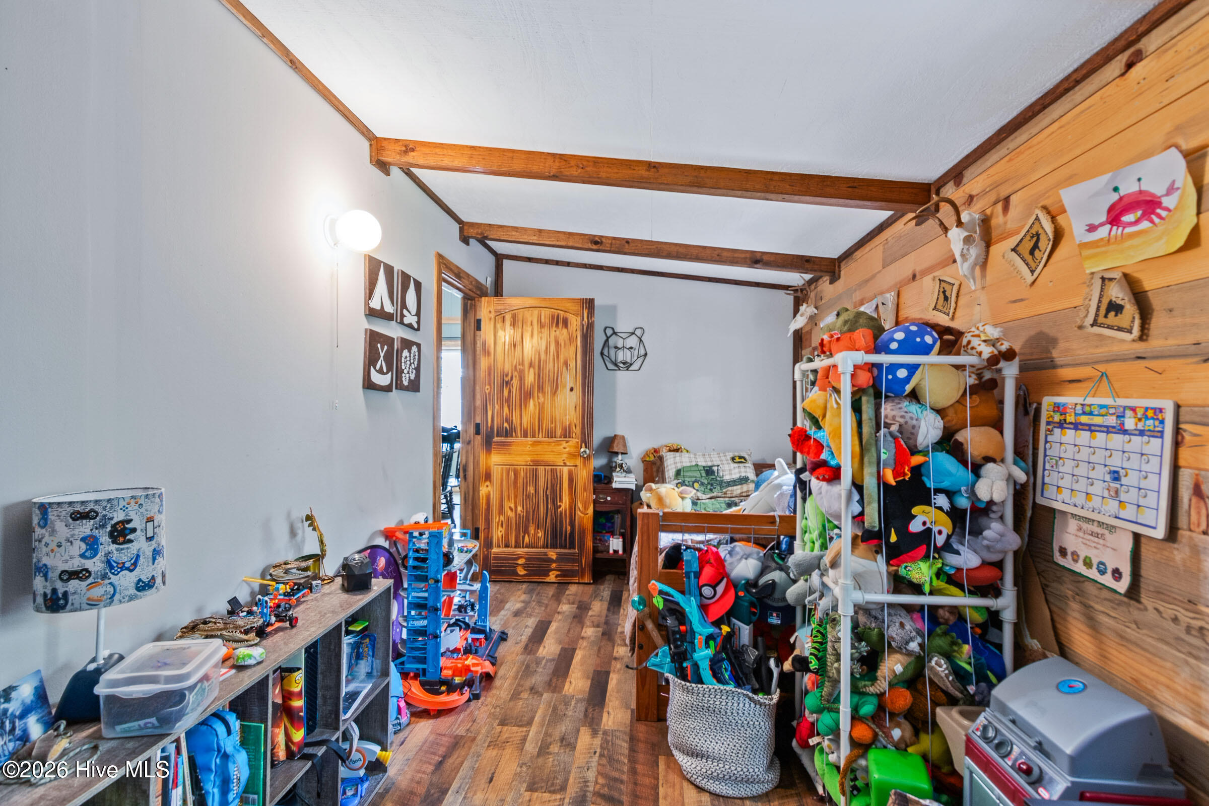 main property photo 17