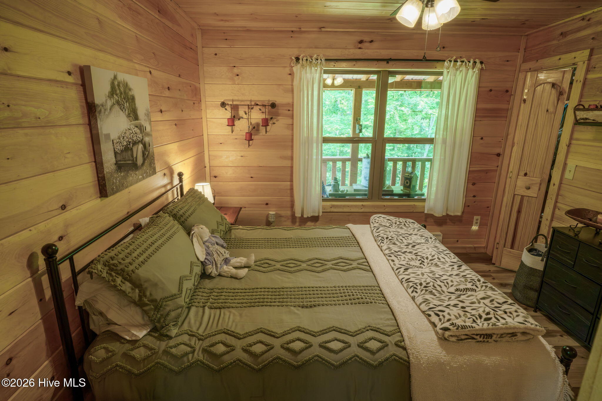 main property photo 35