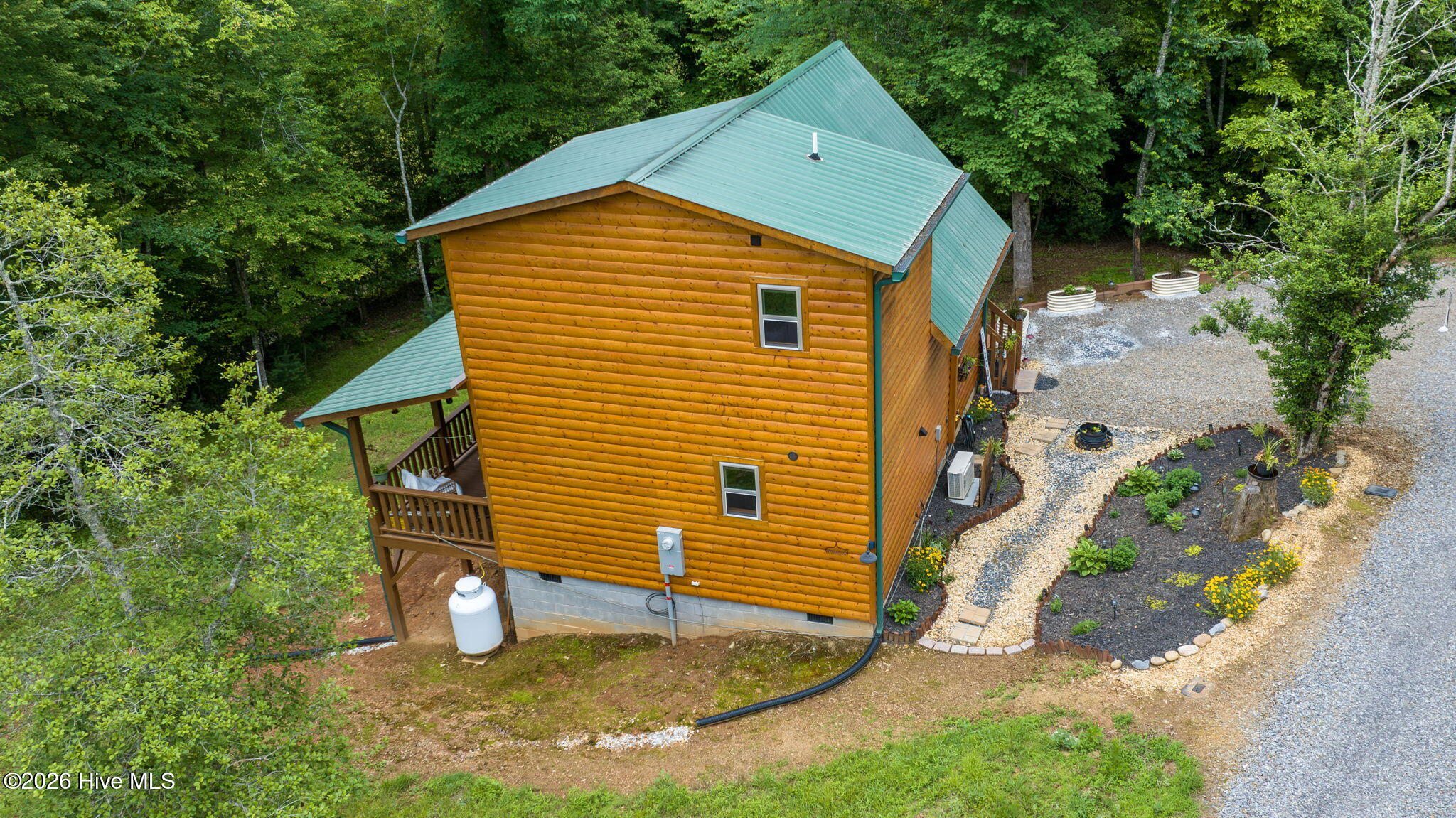 main property photo 51