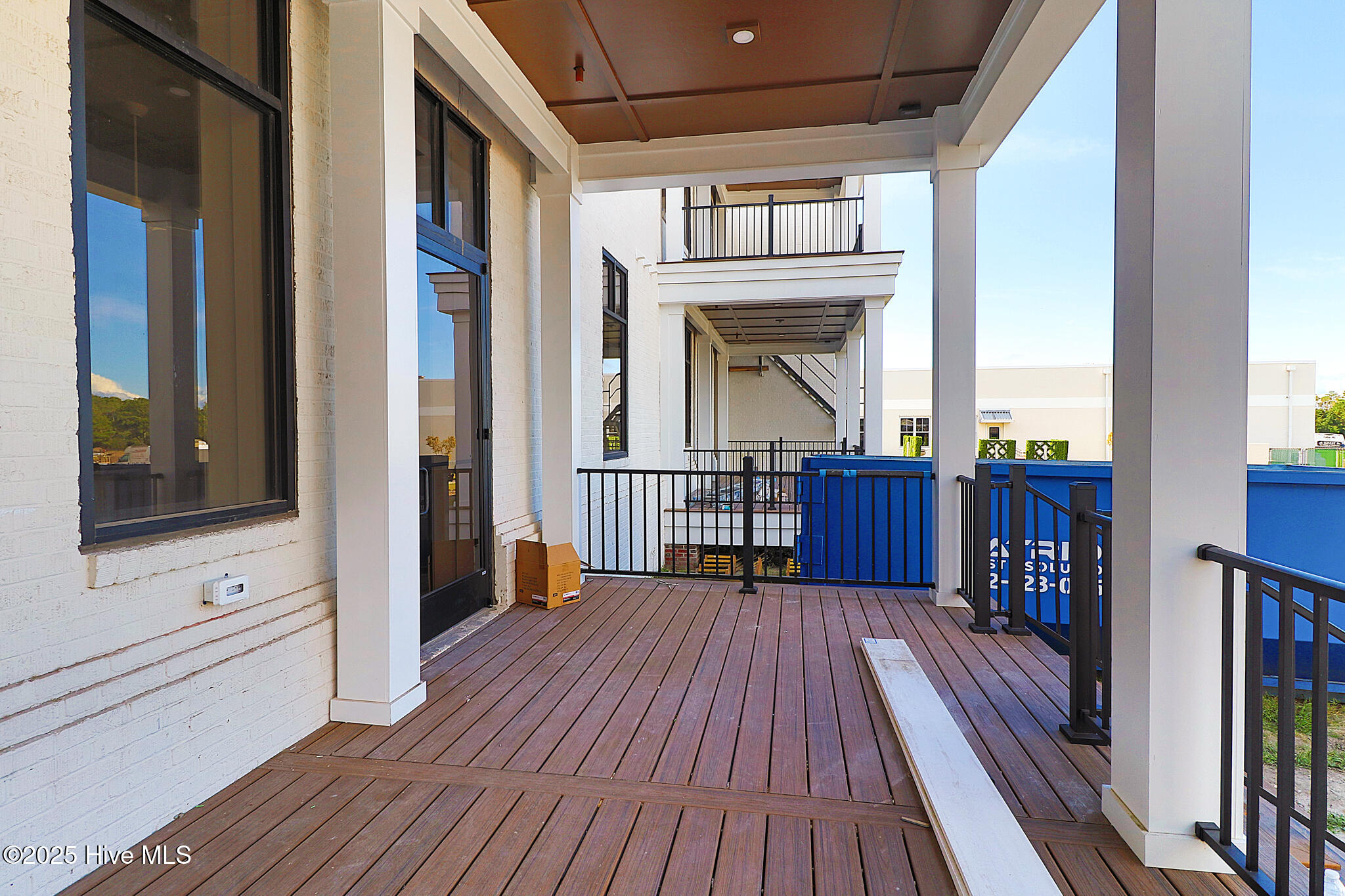 main property photo 11