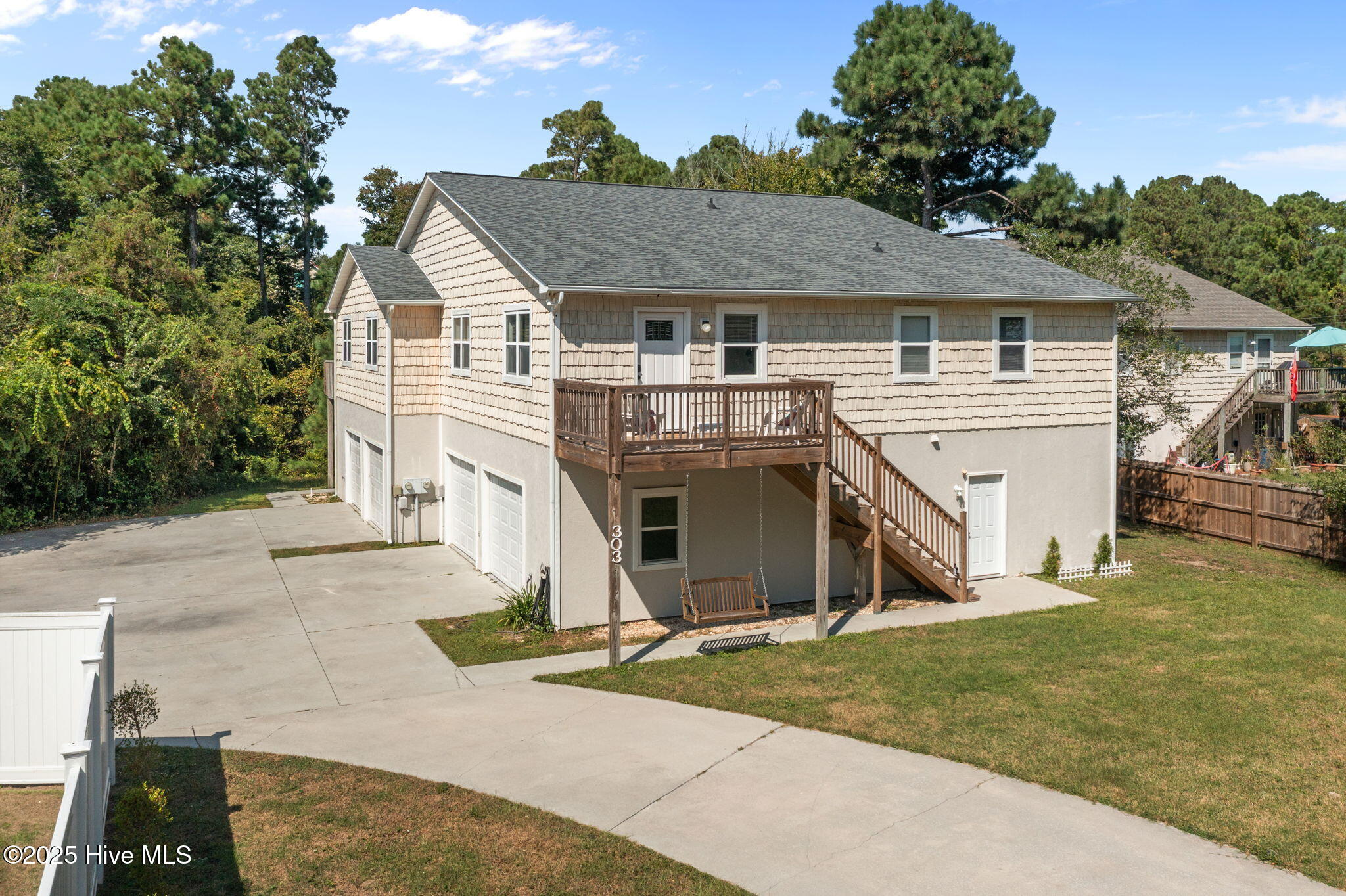 main property photo 19