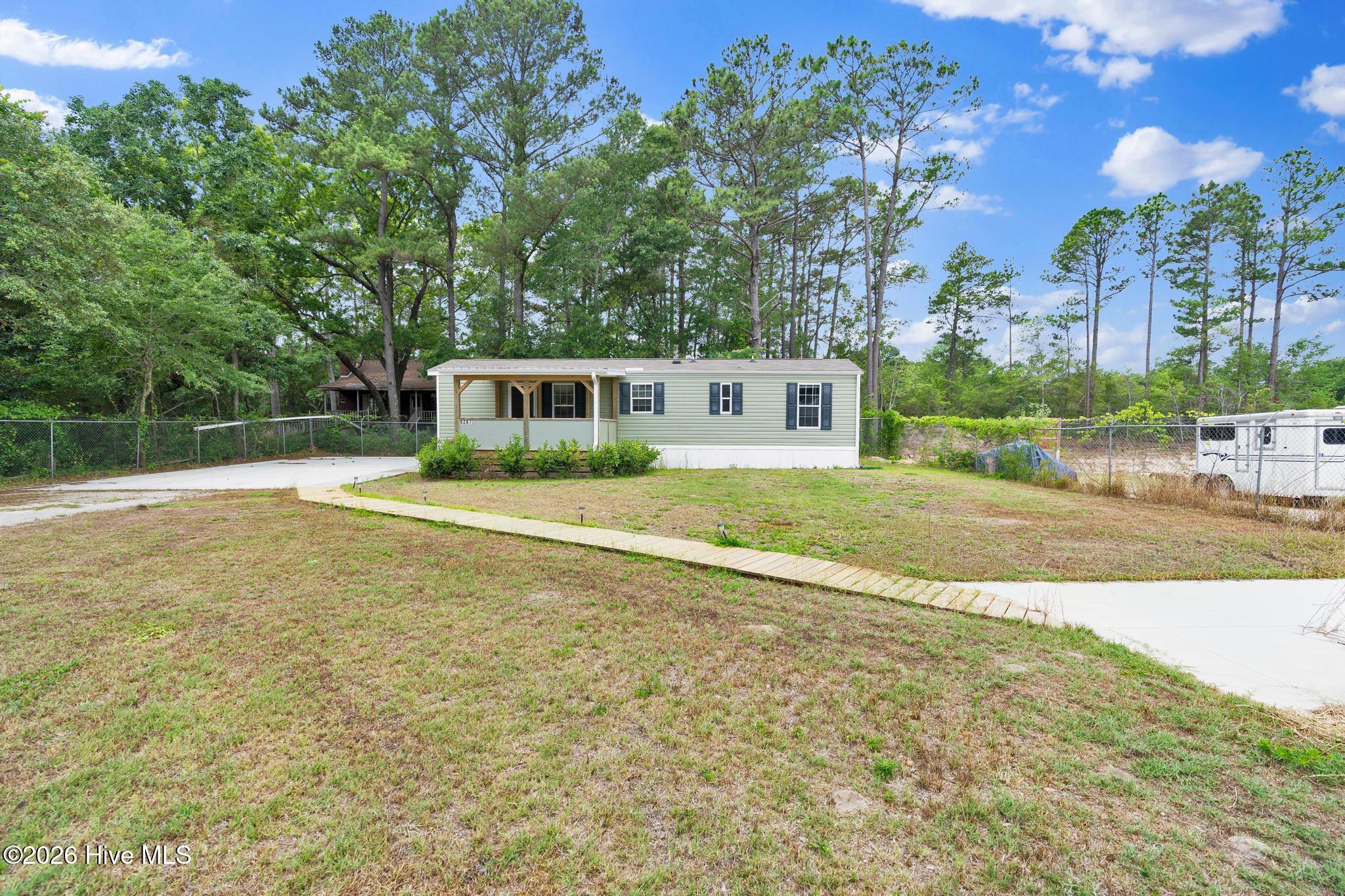 main property photo 11