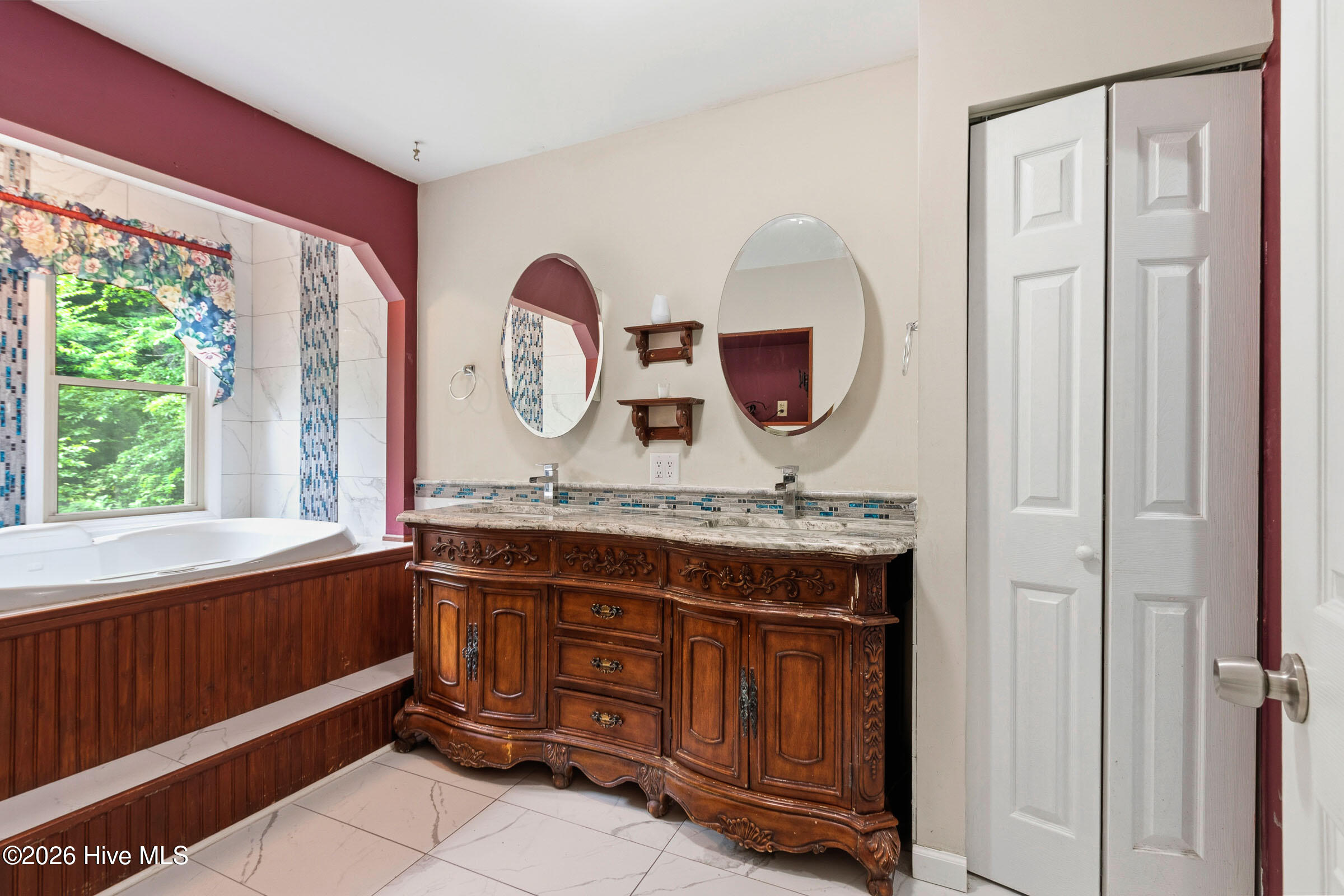 main property photo 81