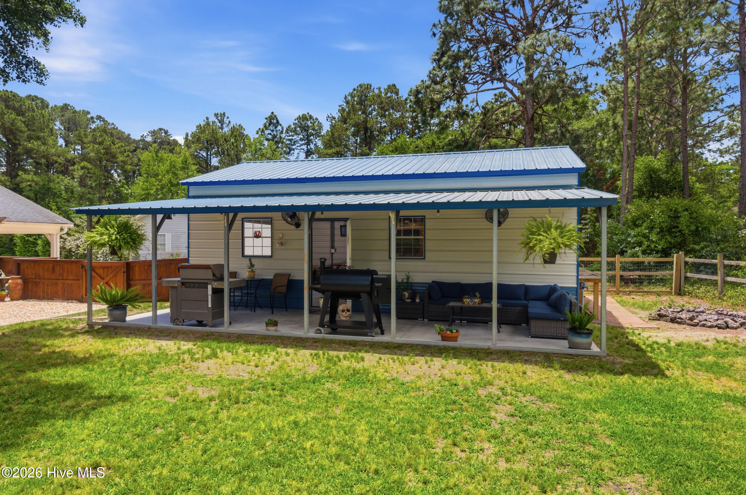 main property photo 34