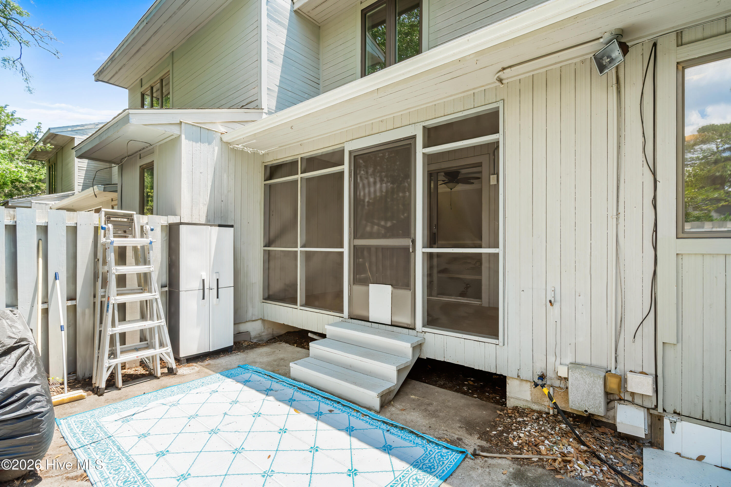main property photo 75