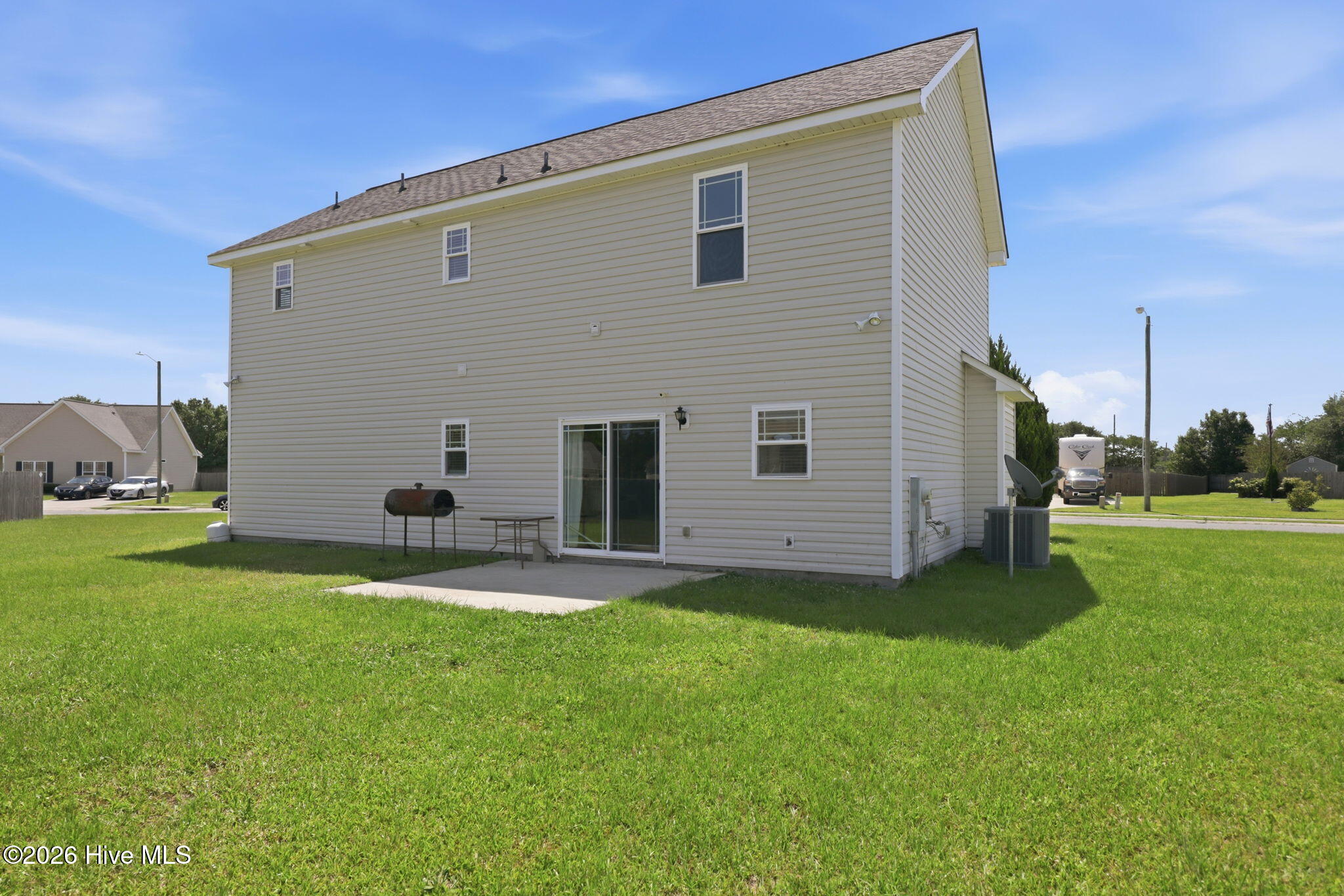 main property photo 10
