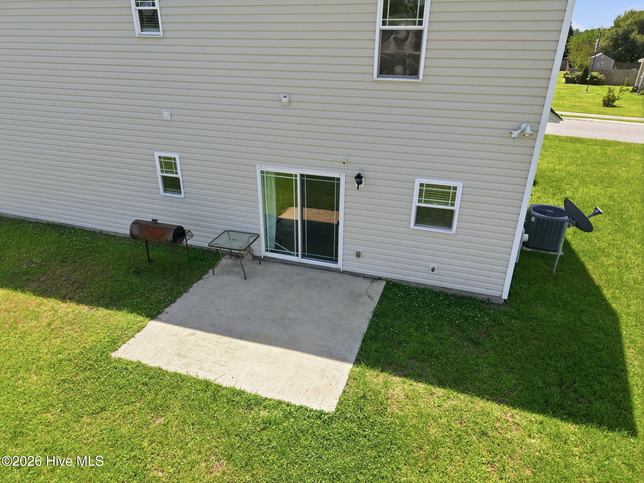 main property photo 34