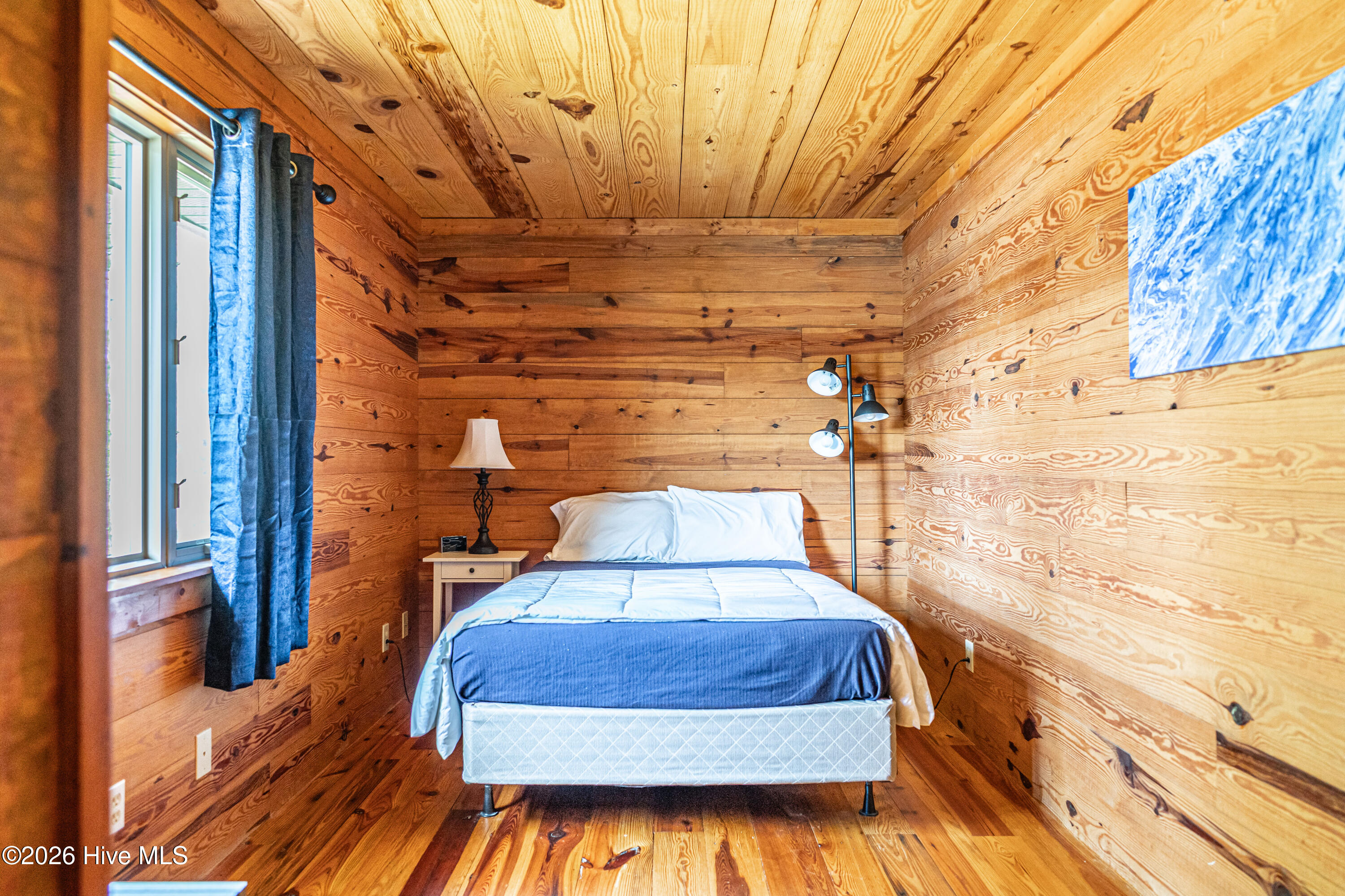 main property photo 30