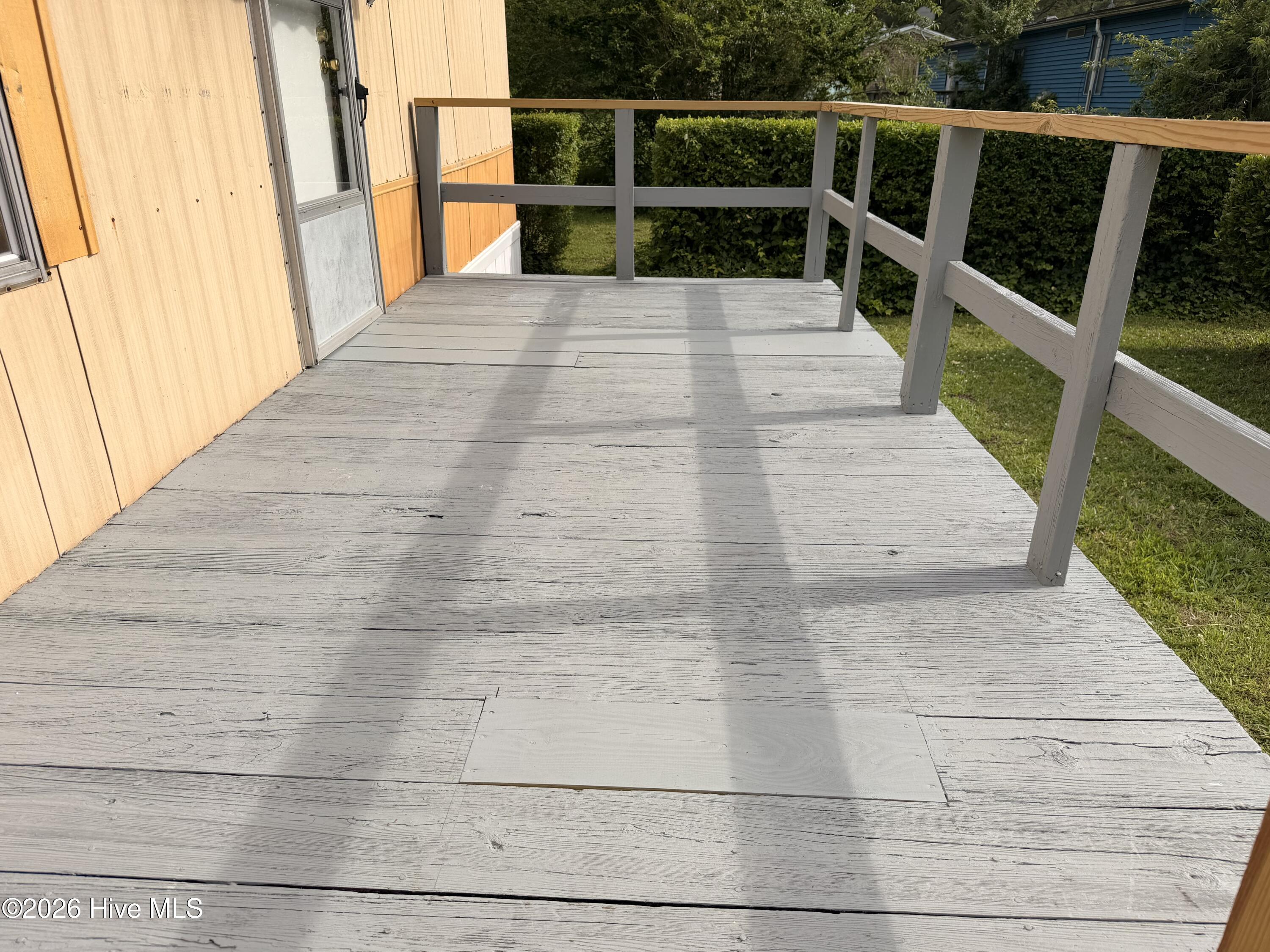 main property photo 20