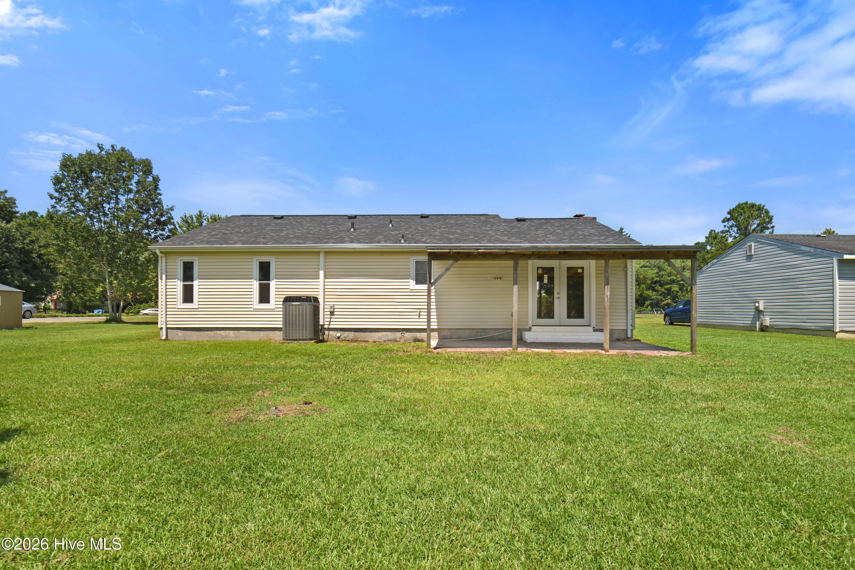 main property photo 25