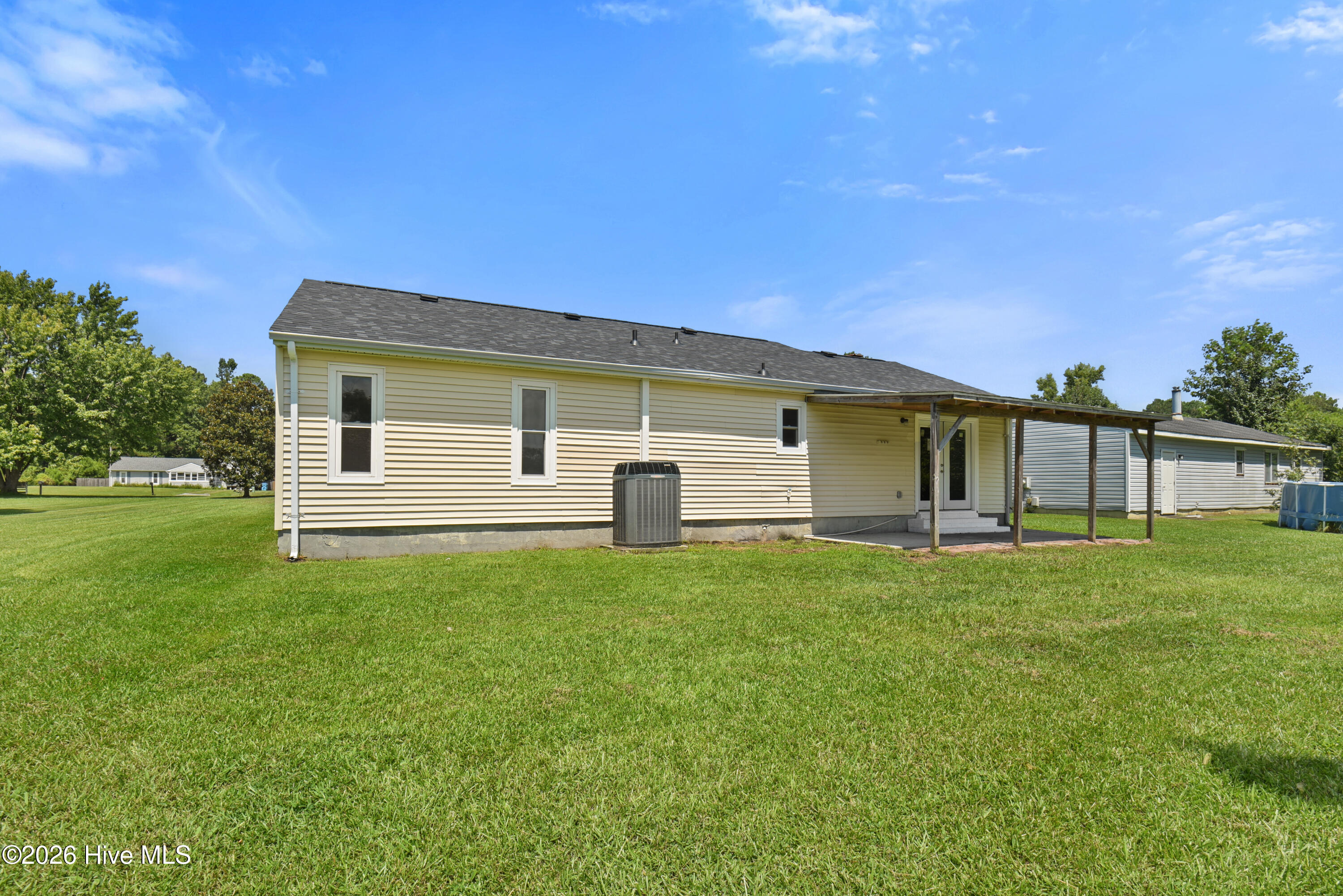 main property photo 27