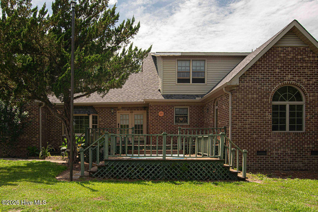main property photo 40